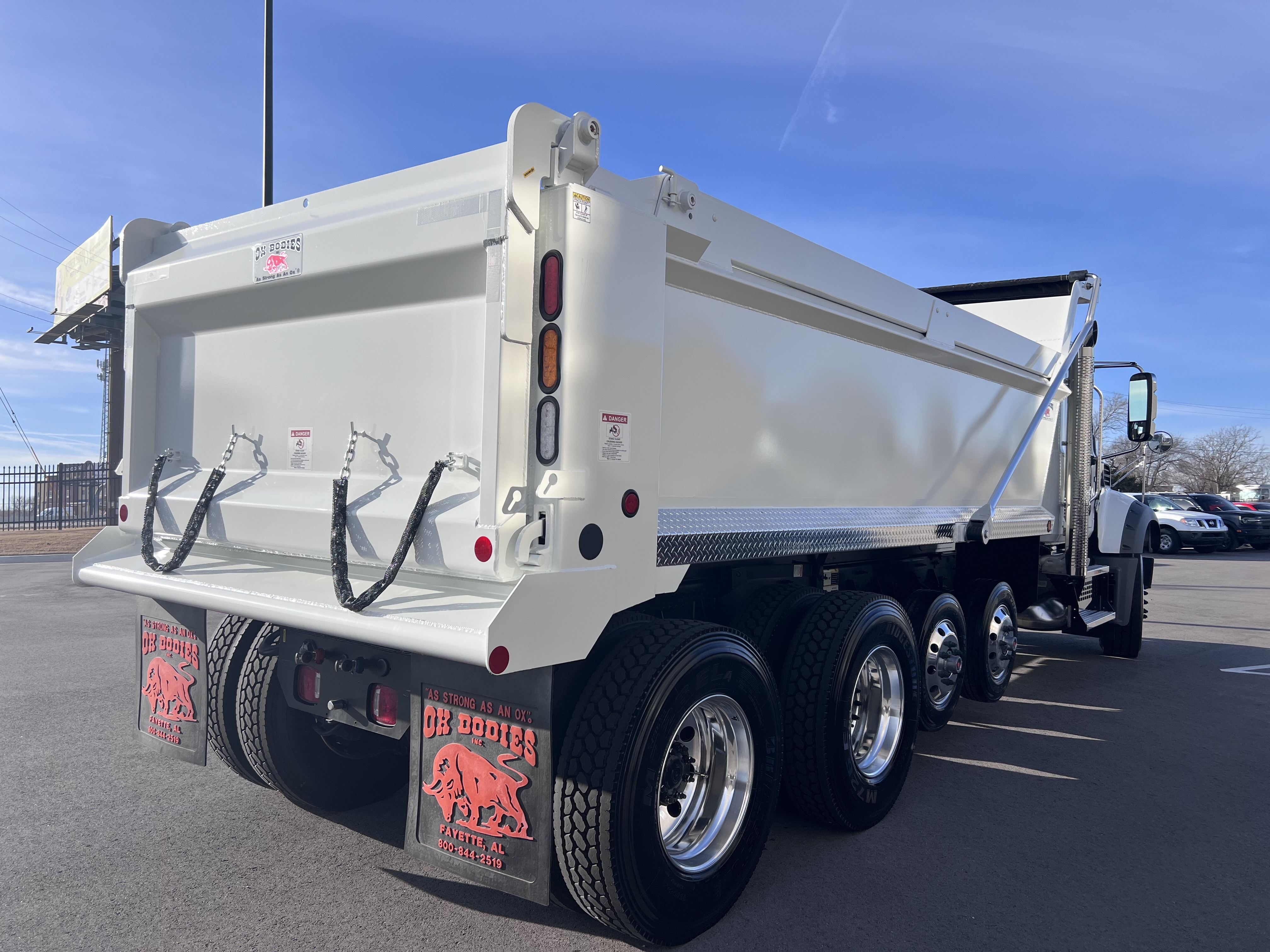 2026 Mack Granite - image 5