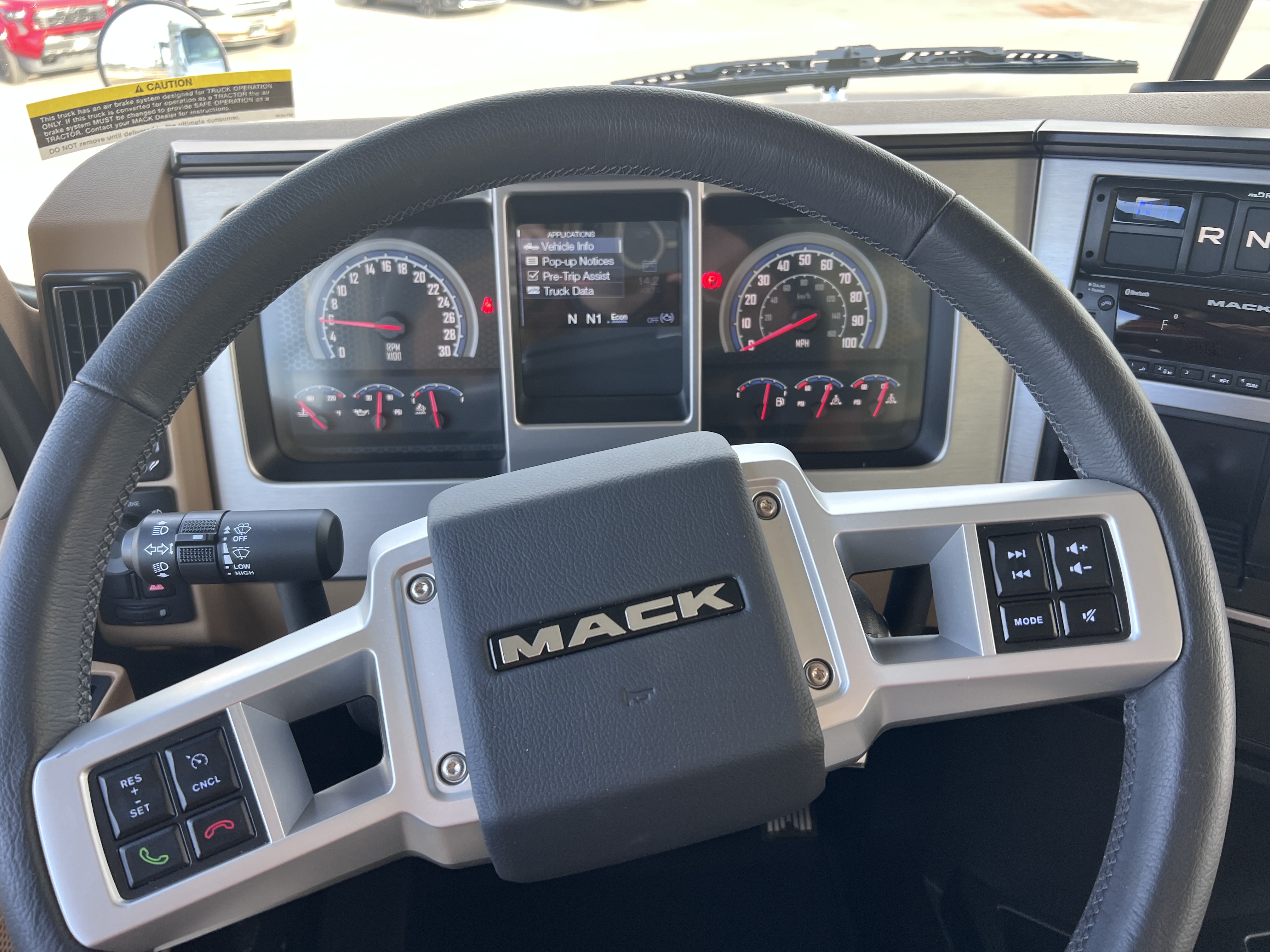 2026 Mack Granite - image 15