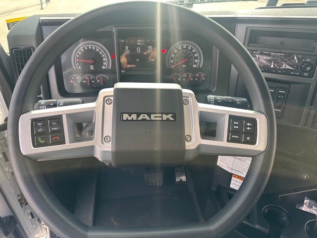 2026 Mack Granite - image 7