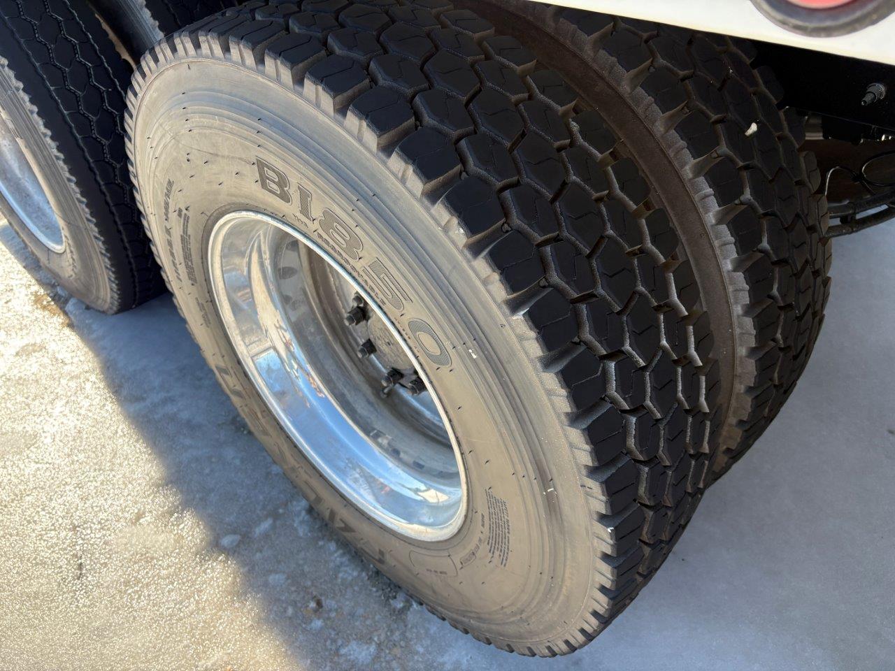 2021 Mack Granite - image 6