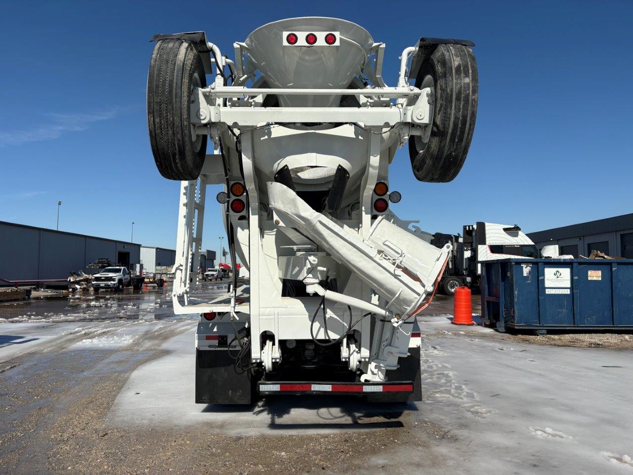 2021 Mack Granite - image 14