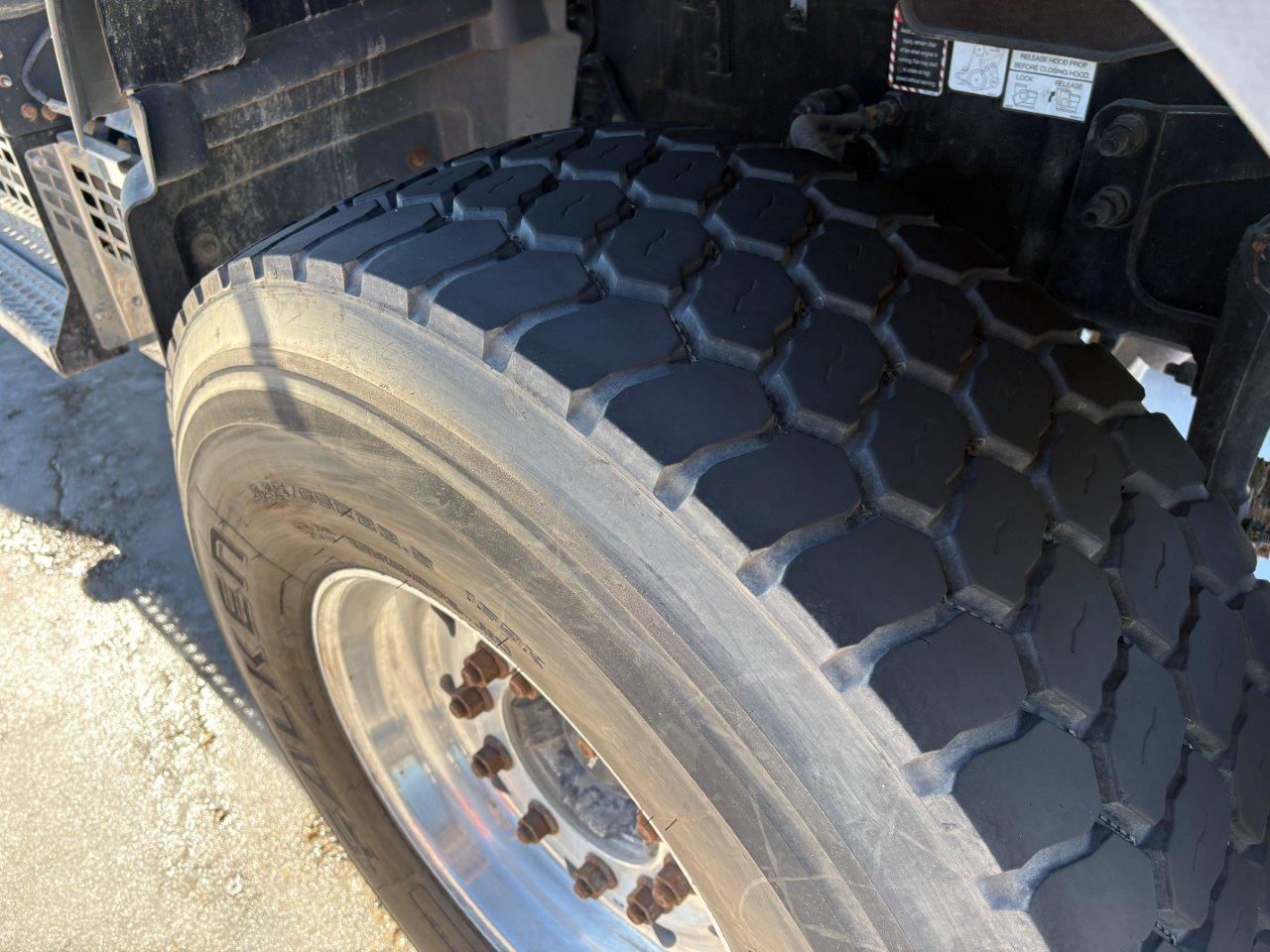 2021 Mack Granite - image 4