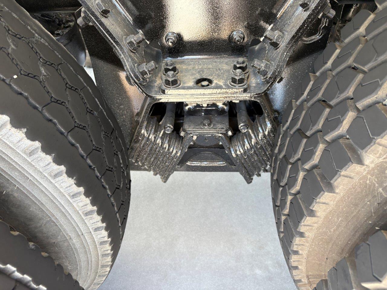 2021 Mack Granite - image 10