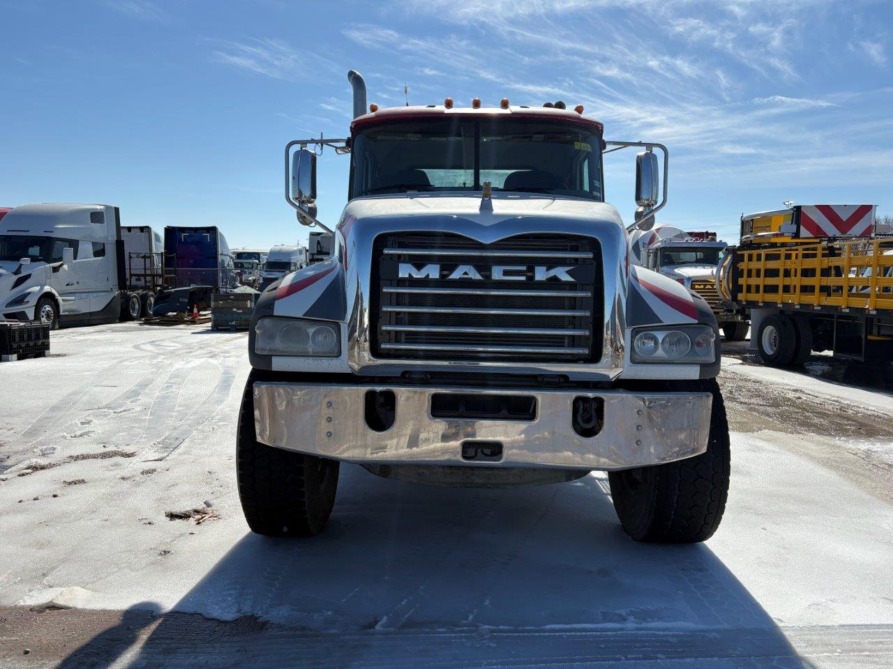 2021 Mack Granite - image 2