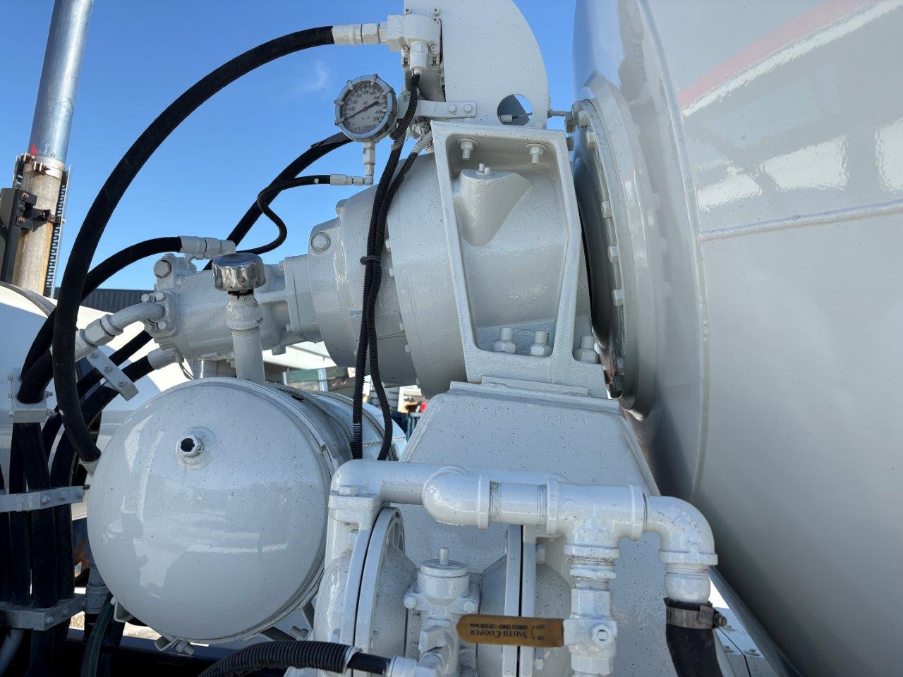 2021 Mack Granite - image 21