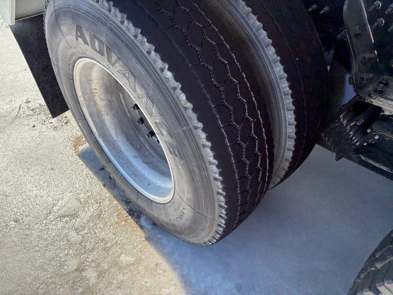 2021 Mack Granite - image 7