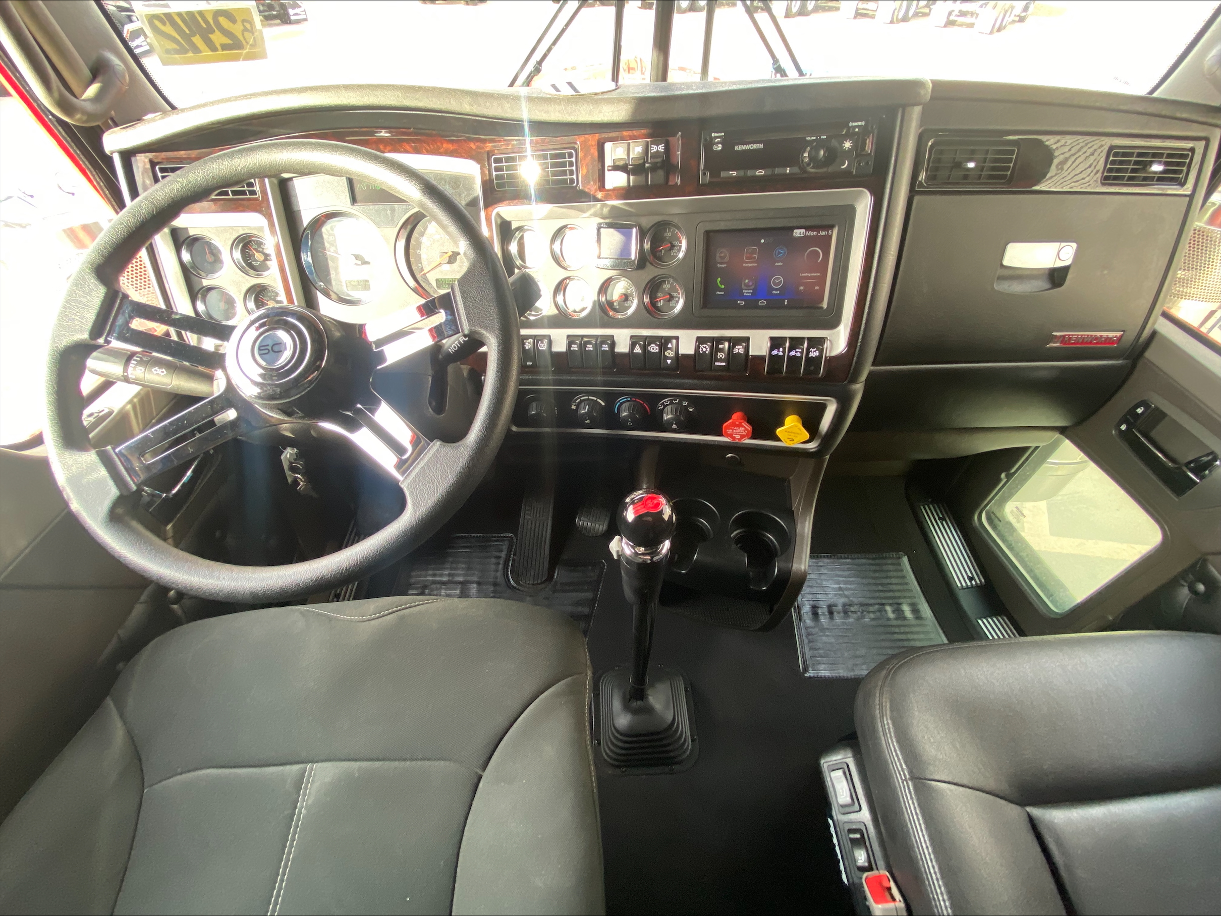 2019 Kenworth W900 - image 19