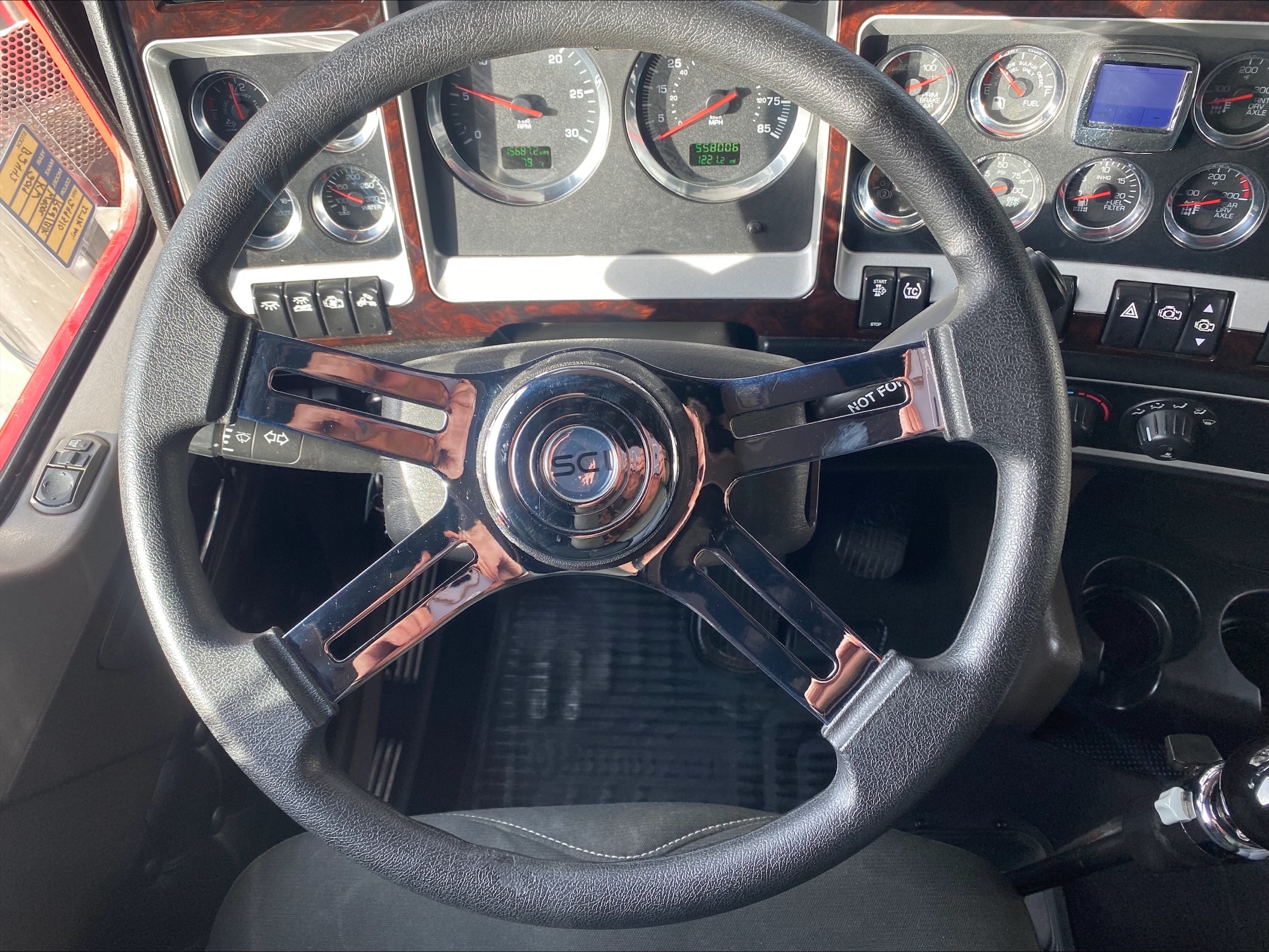 2019 Kenworth W900 - image 17