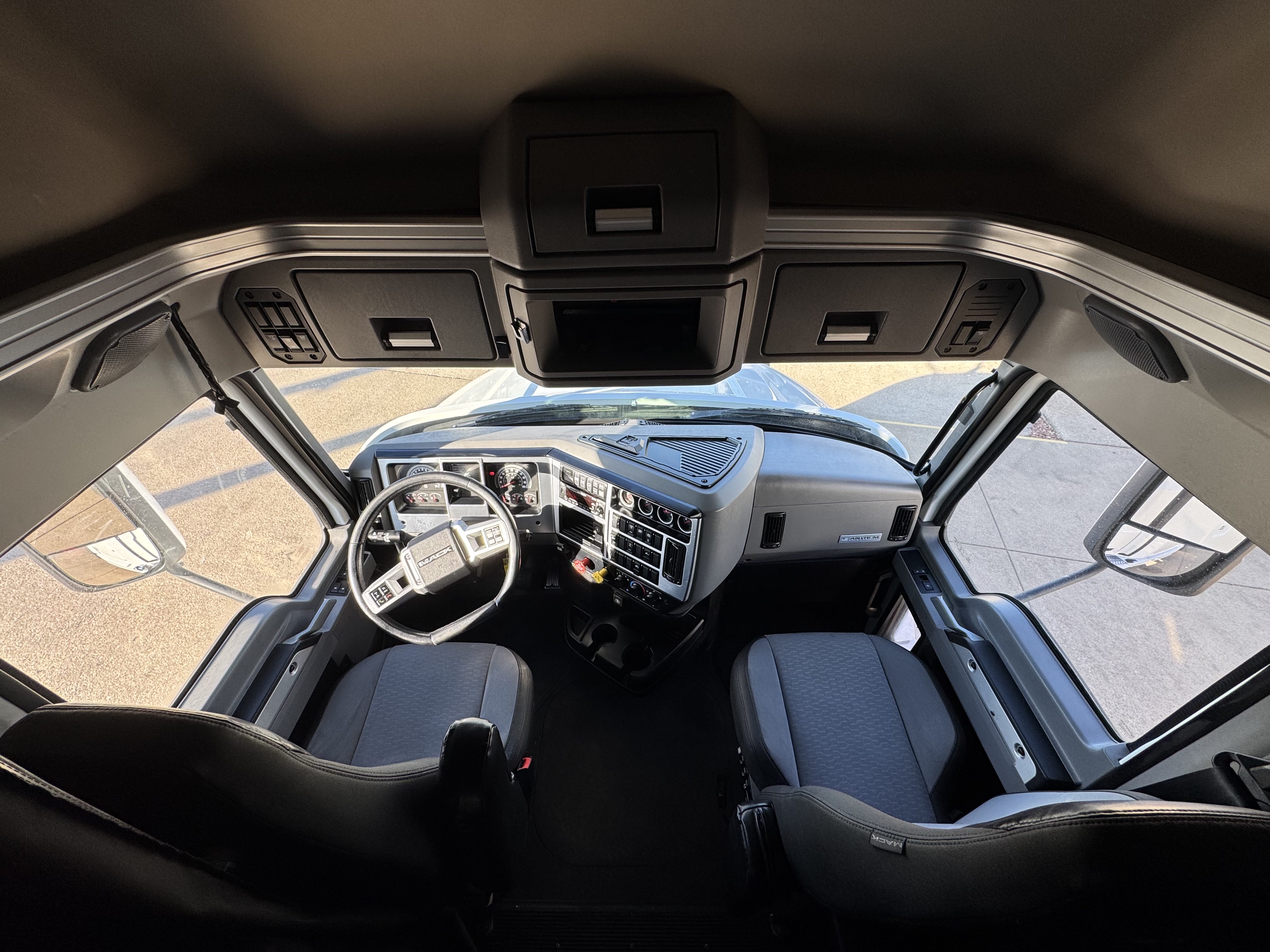 2022 Mack - image 13