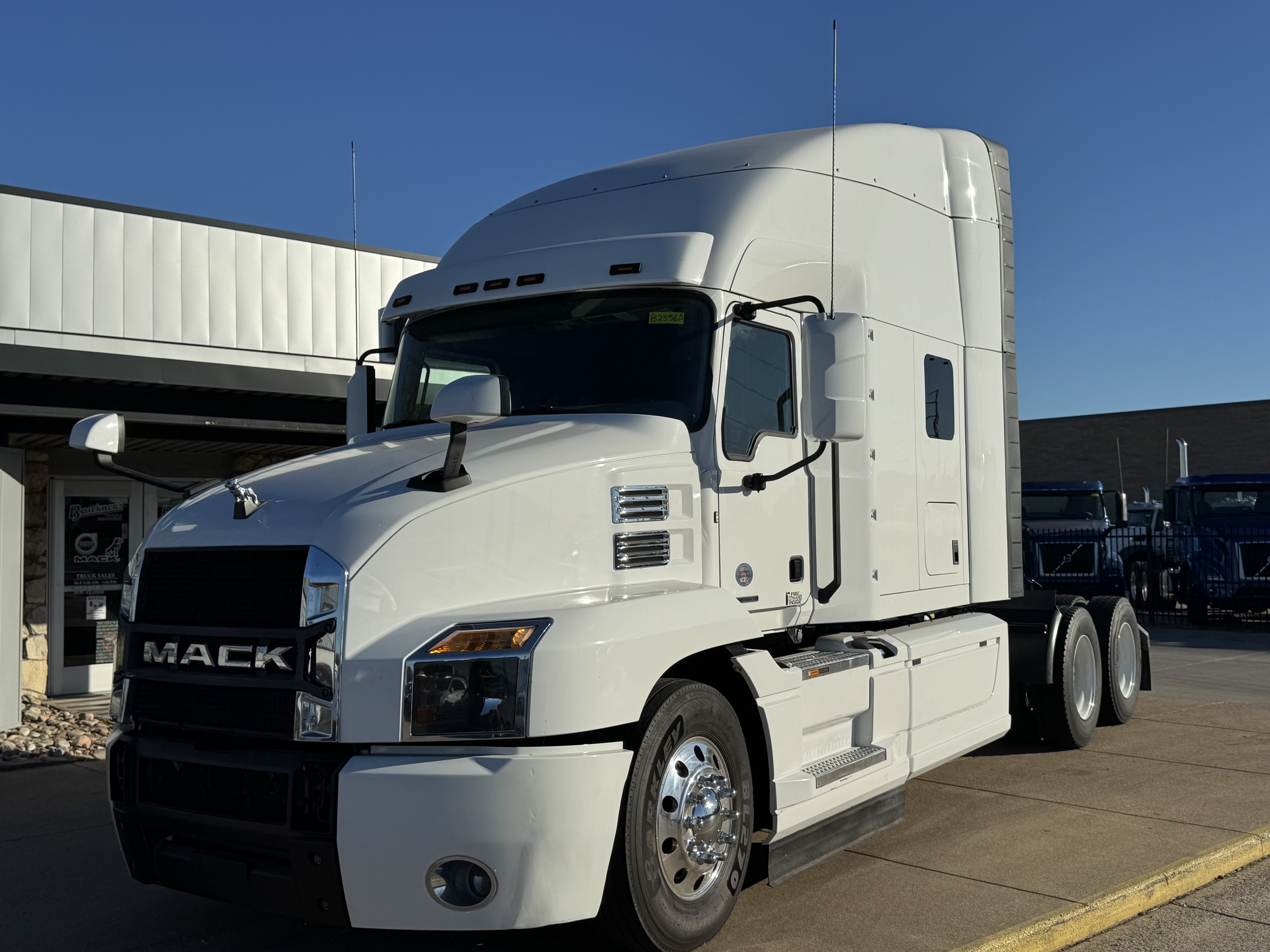 2022 Mack - image 1