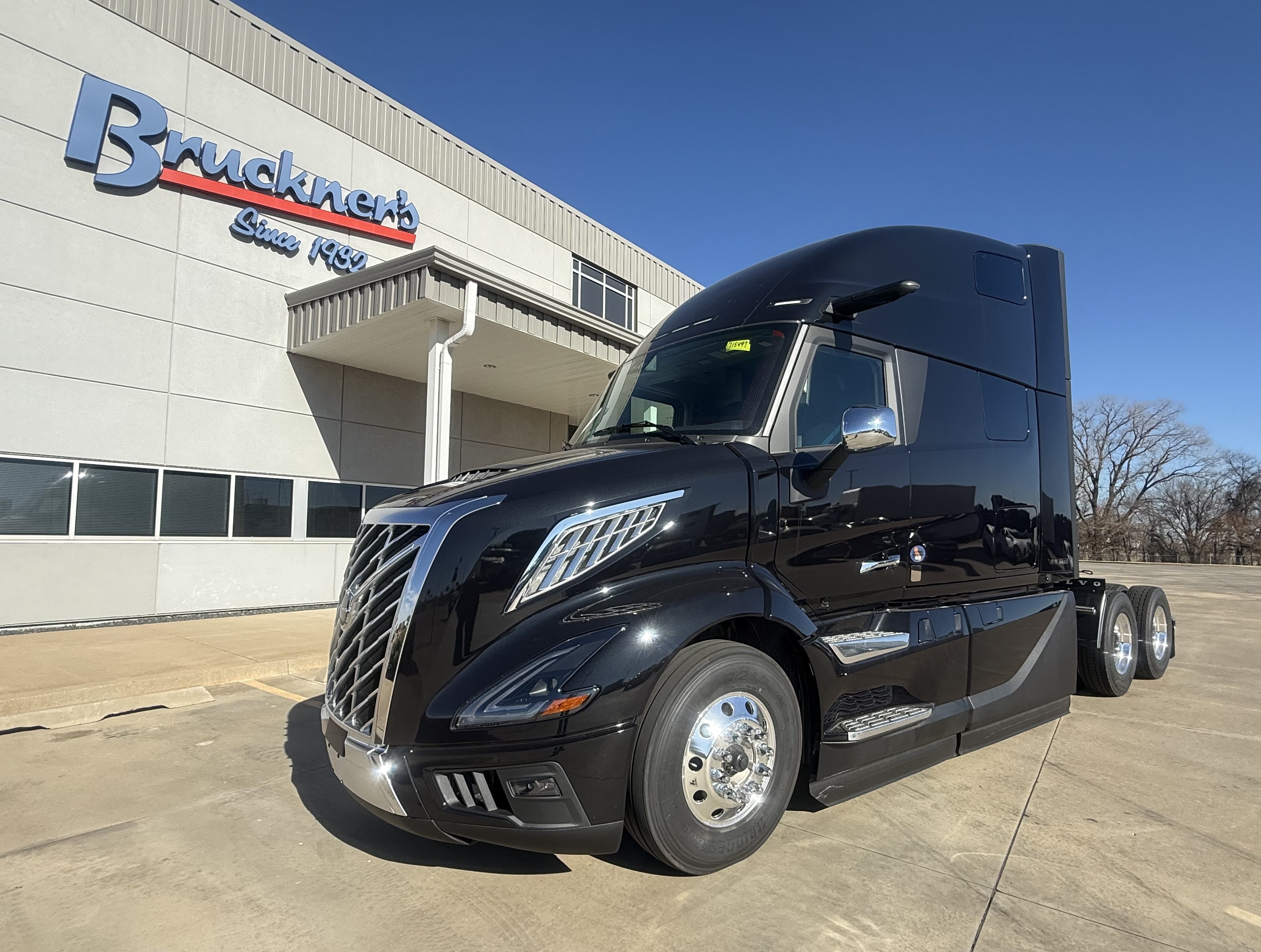 2026 Volvo - image 2