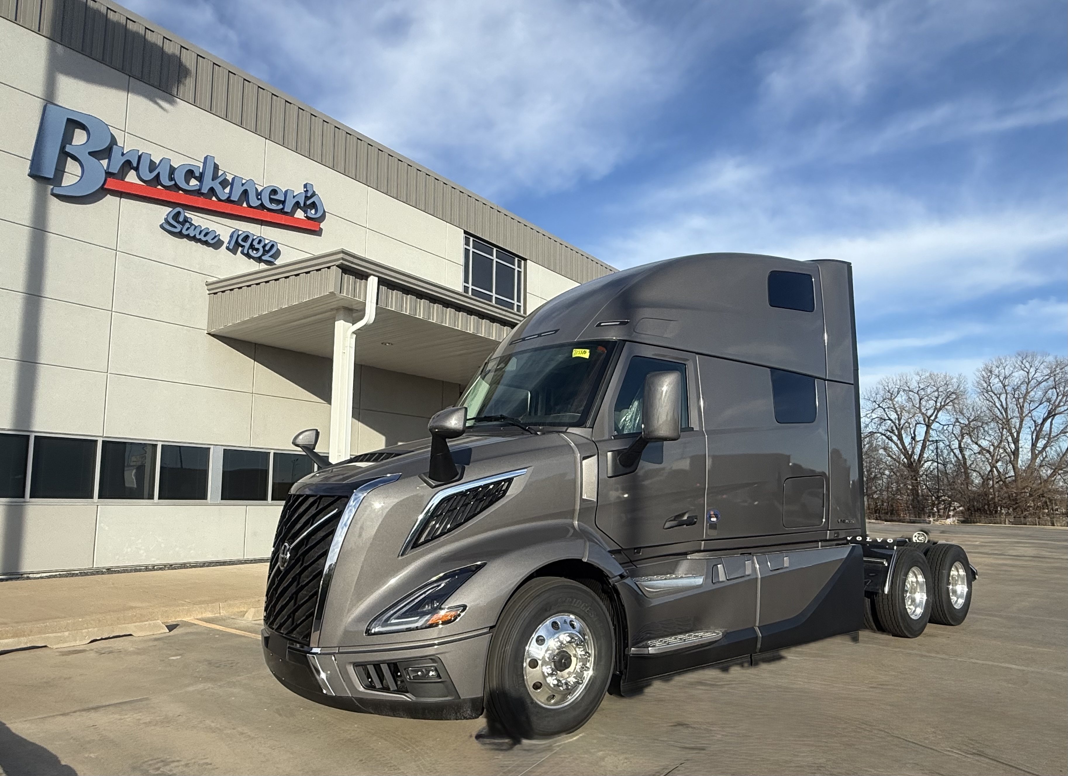 2026 Volvo - image 2