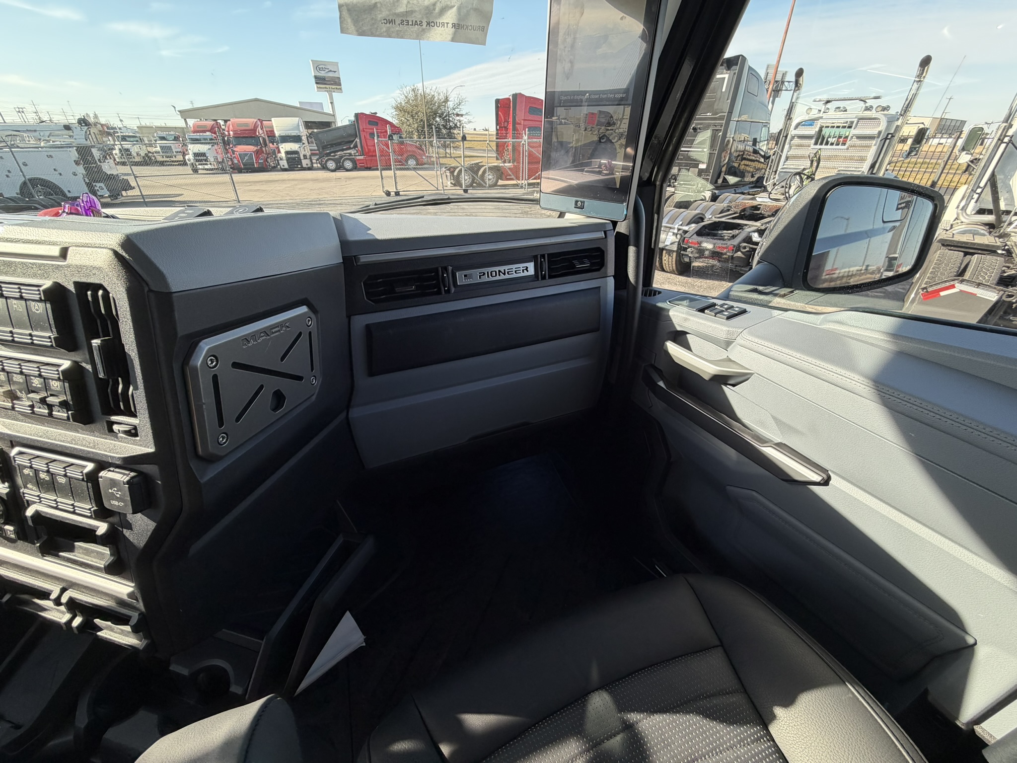 2026 Mack - image 19