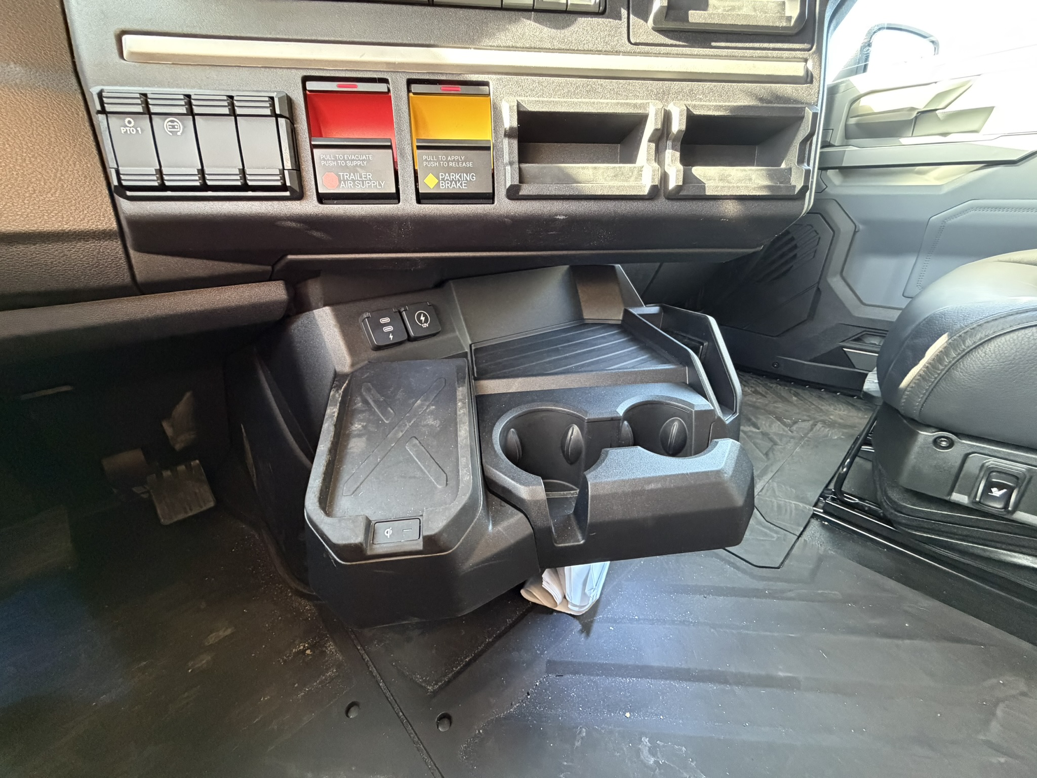 2026 Mack - image 18