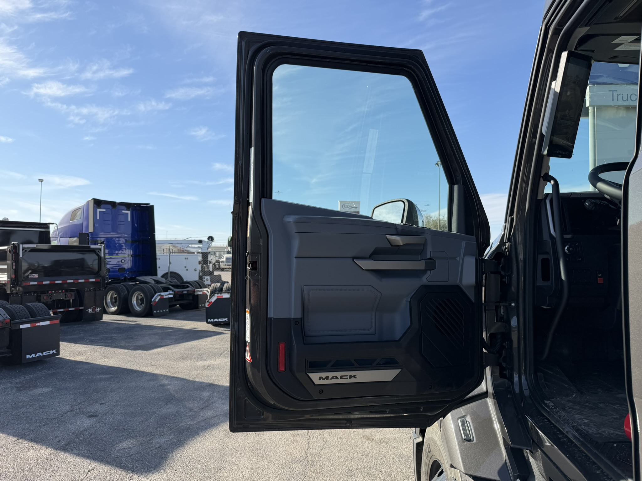 2026 Mack - image 13