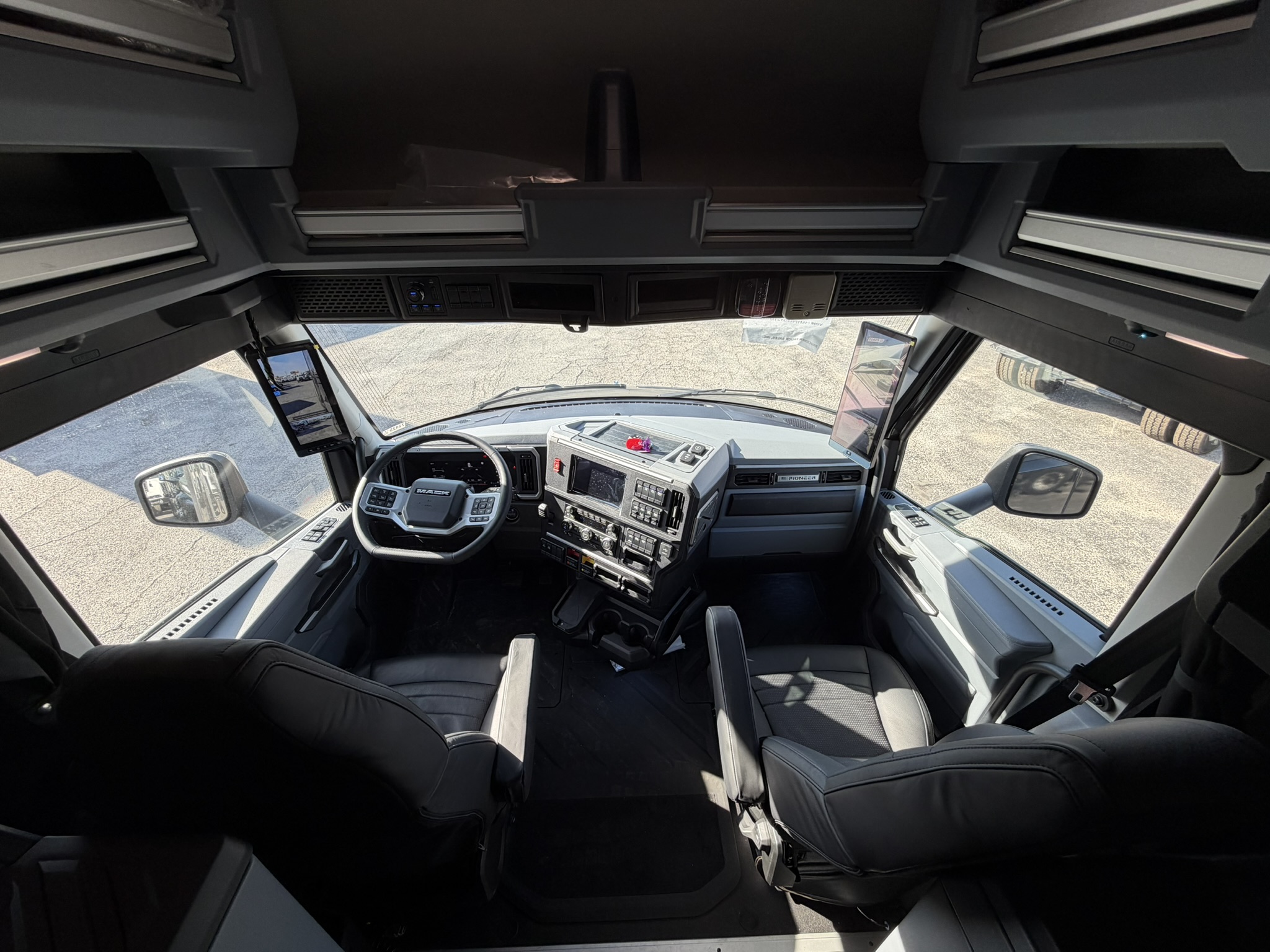 2026 Mack - image 14