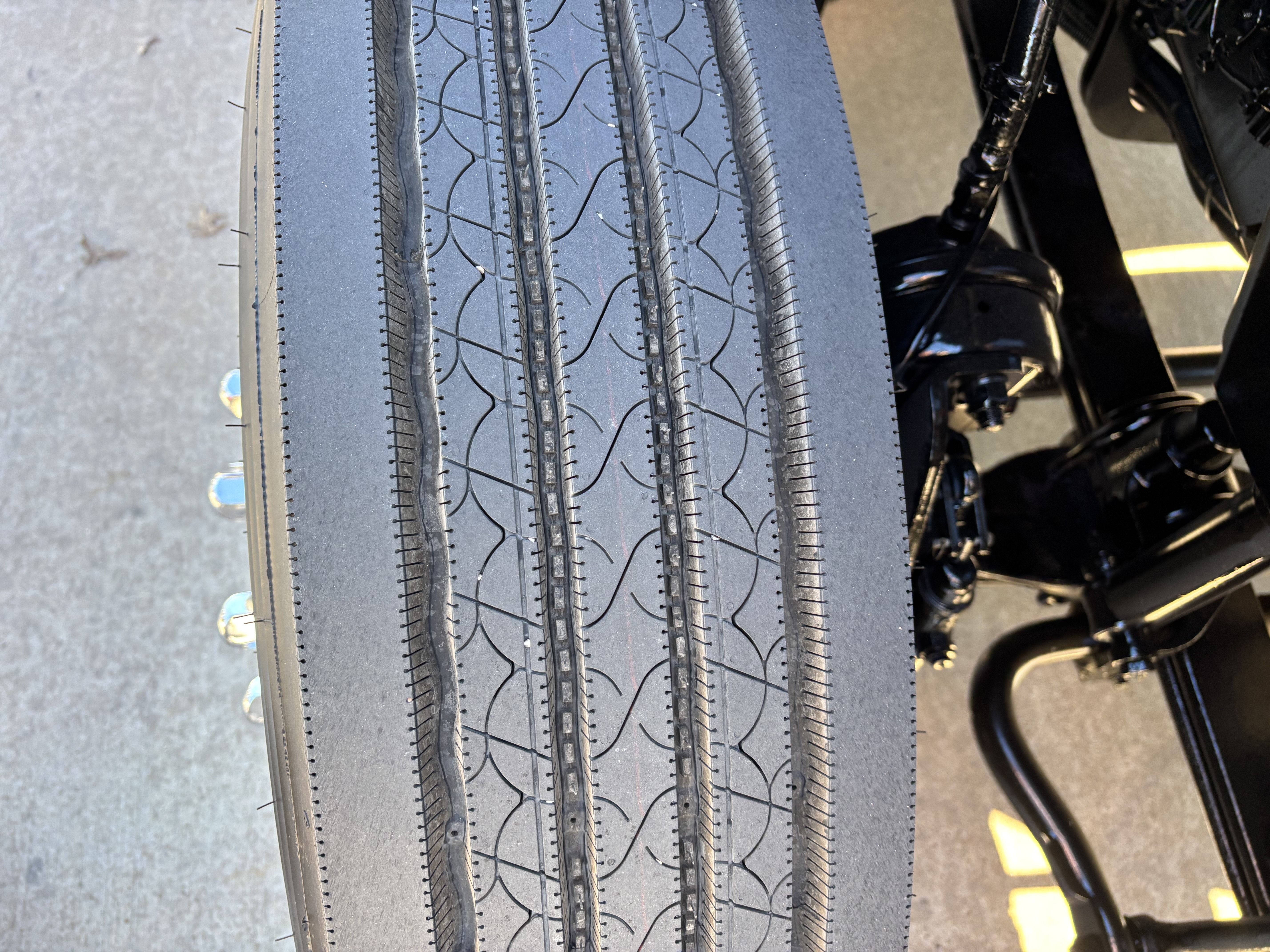 2021 Volvo - image 11