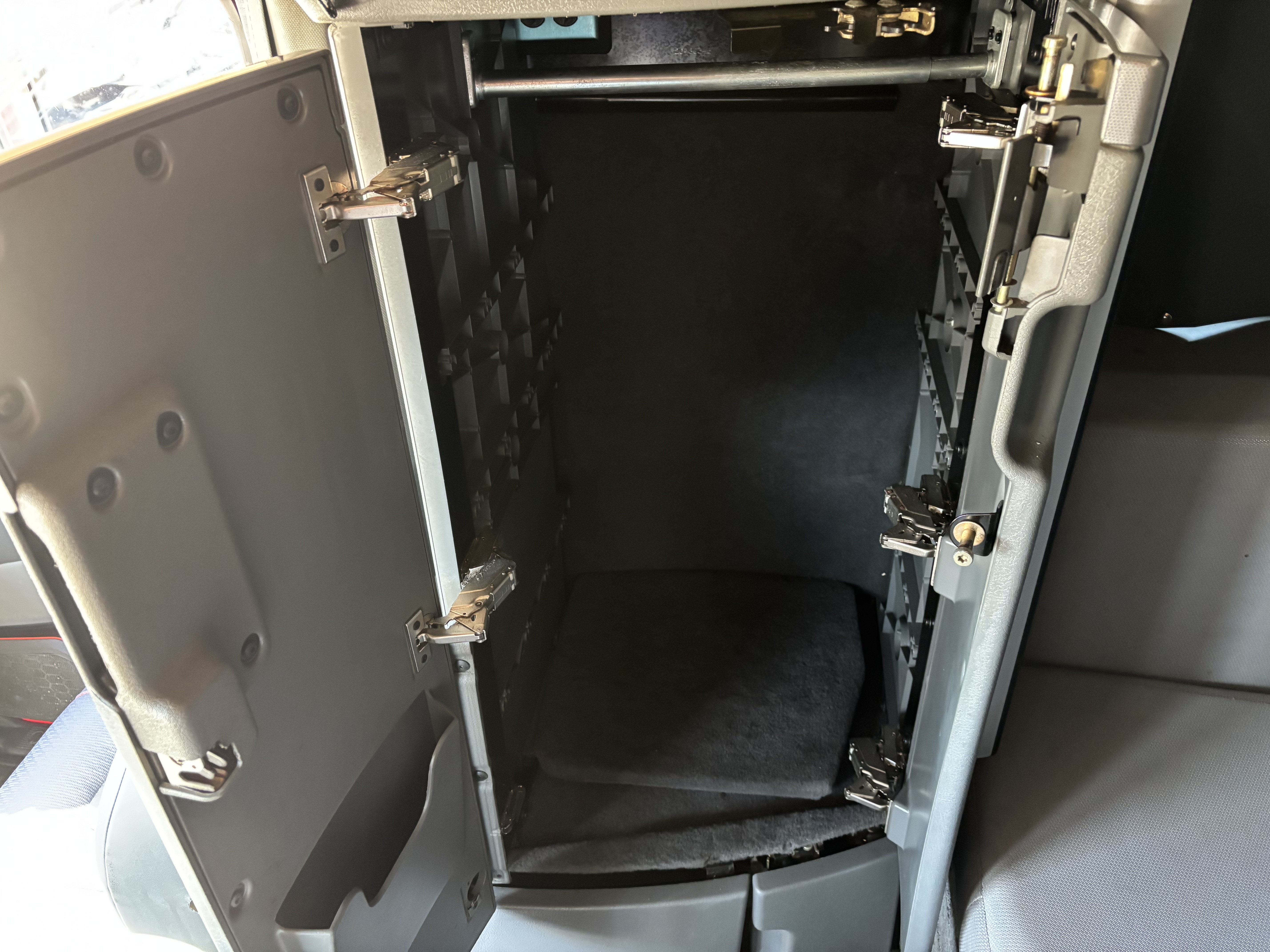 2021 Volvo - image 29