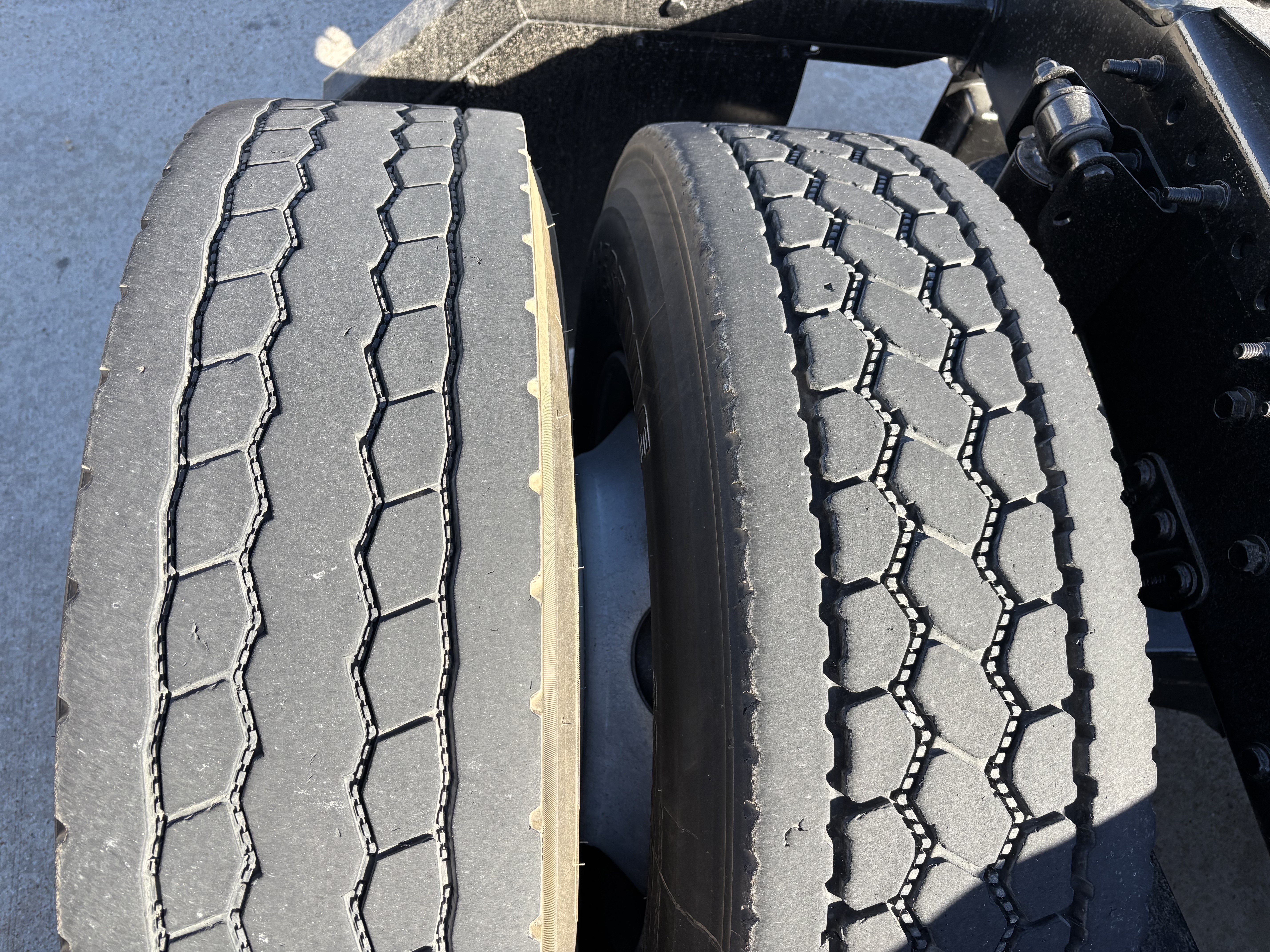 2020 Mack - image 13