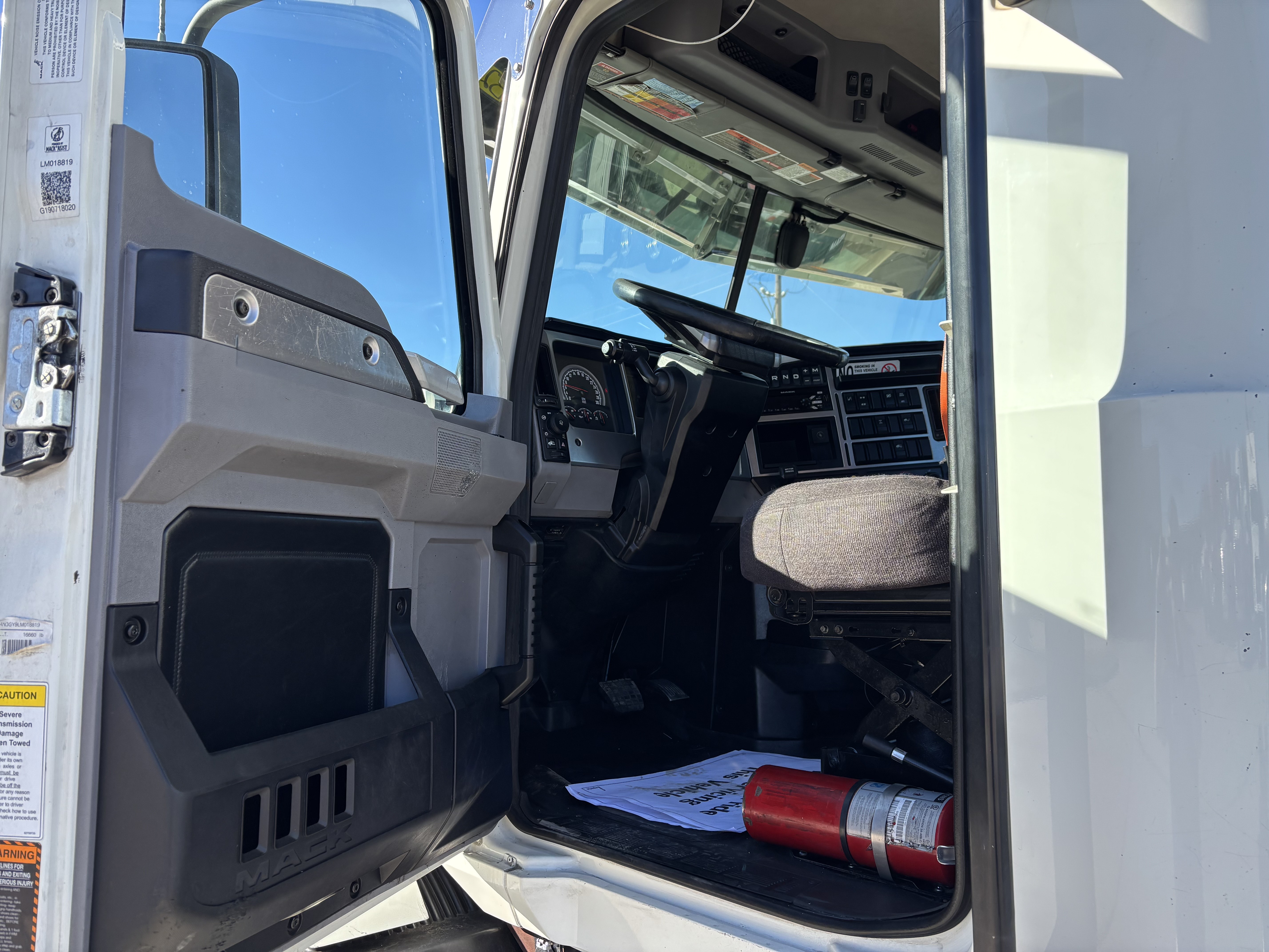 2020 Mack - image 20