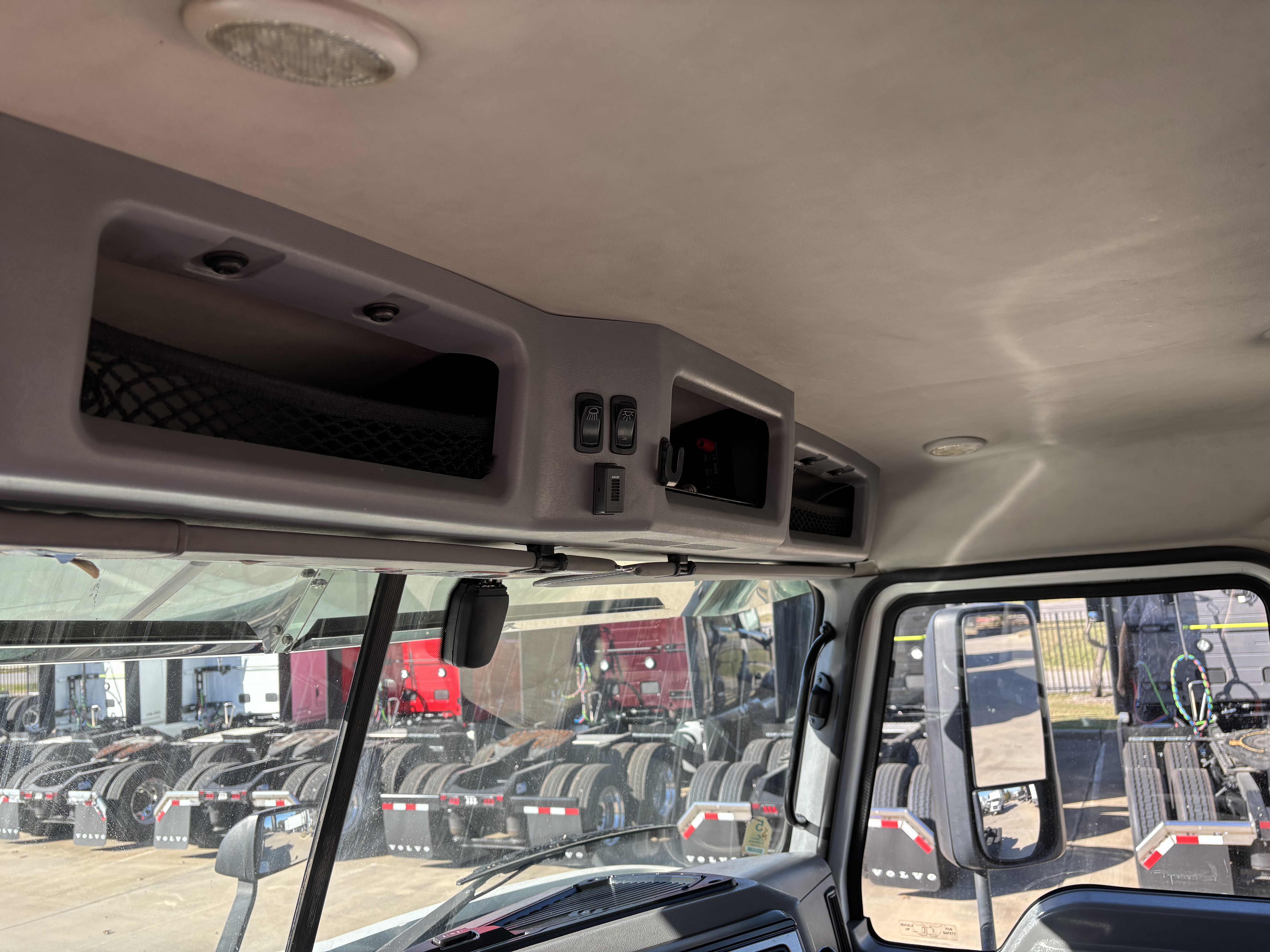 2020 Mack - image 22