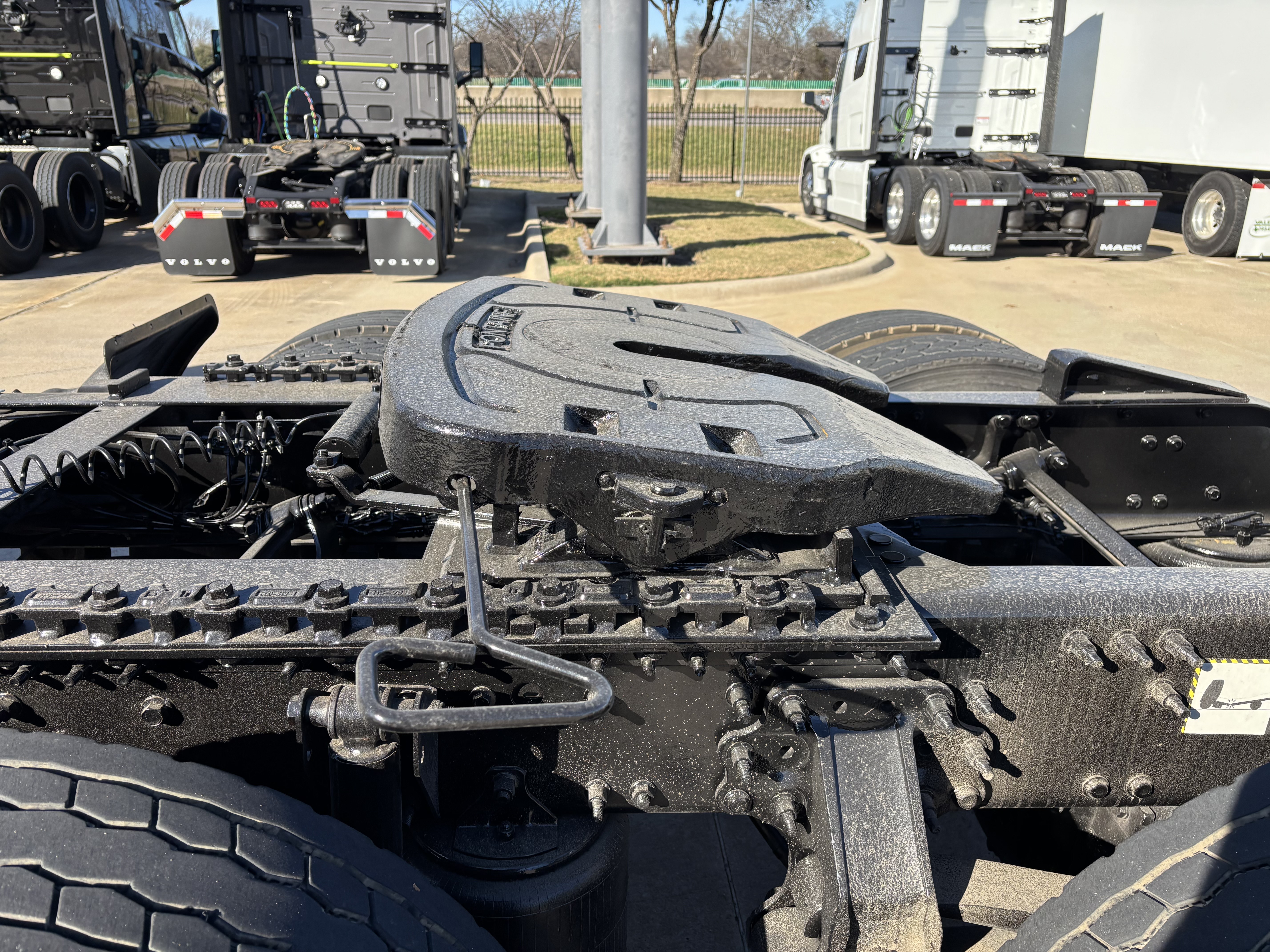 2020 Mack - image 16