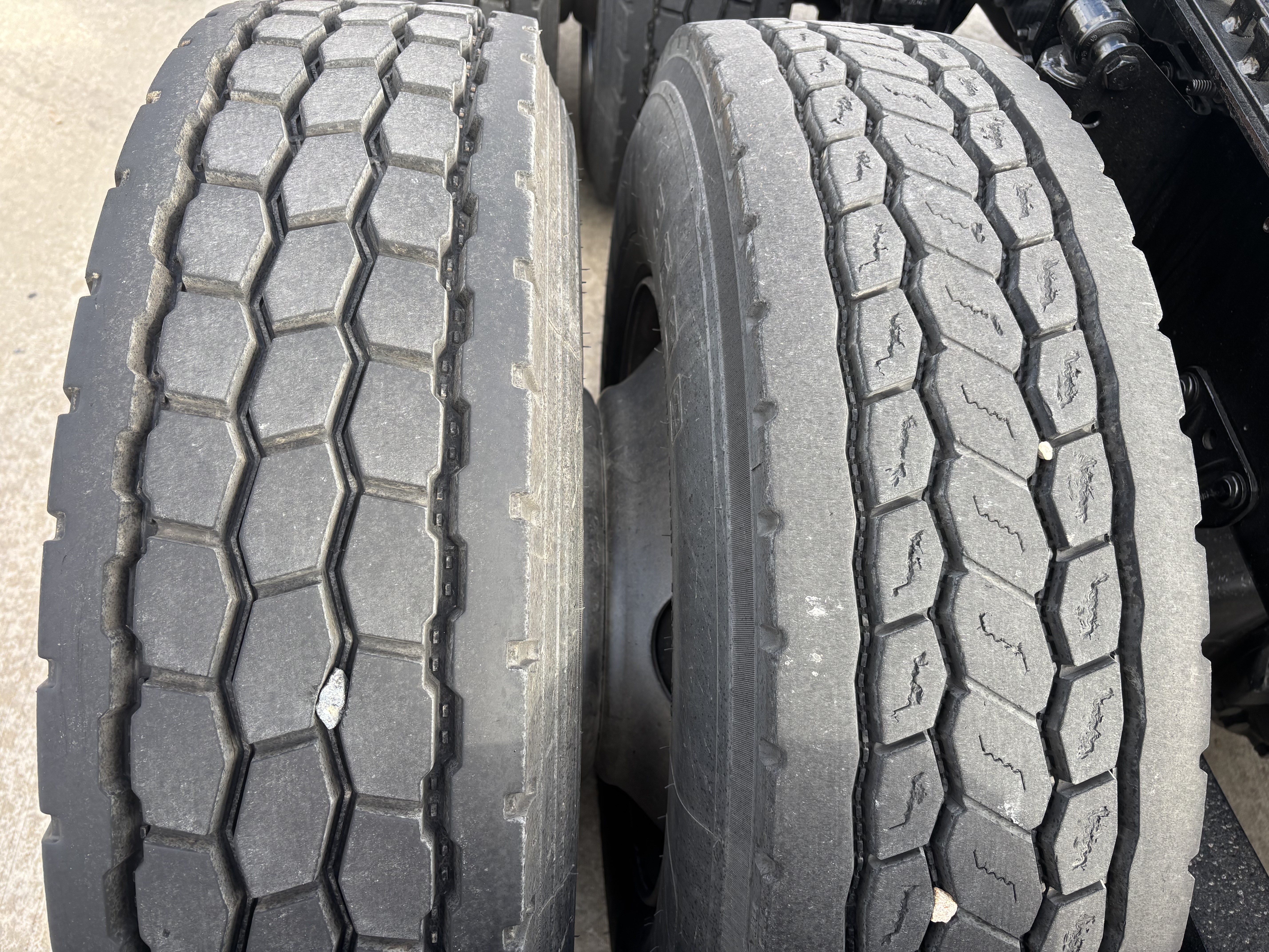 2020 Mack - image 12