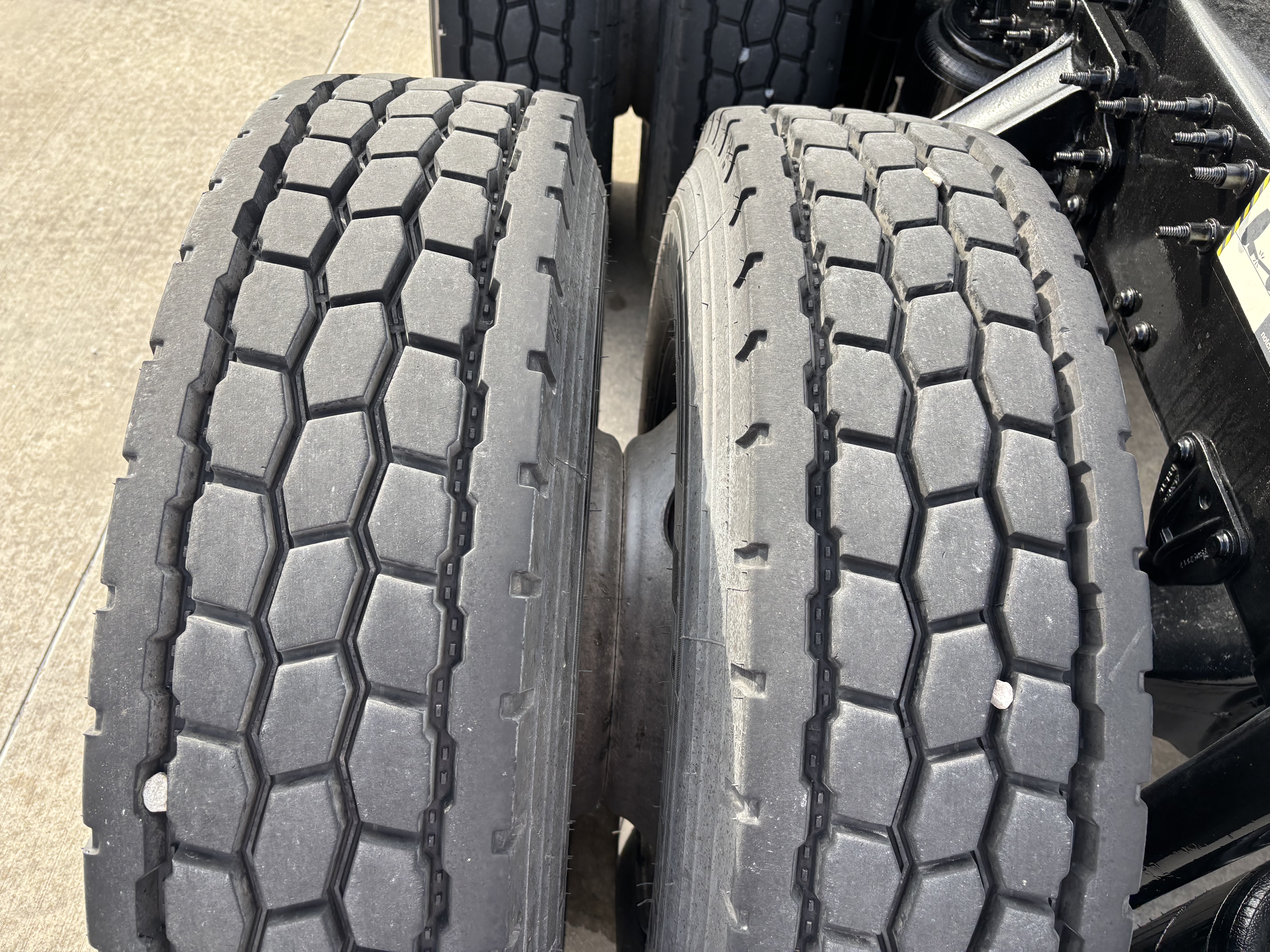 2020 Mack - image 14