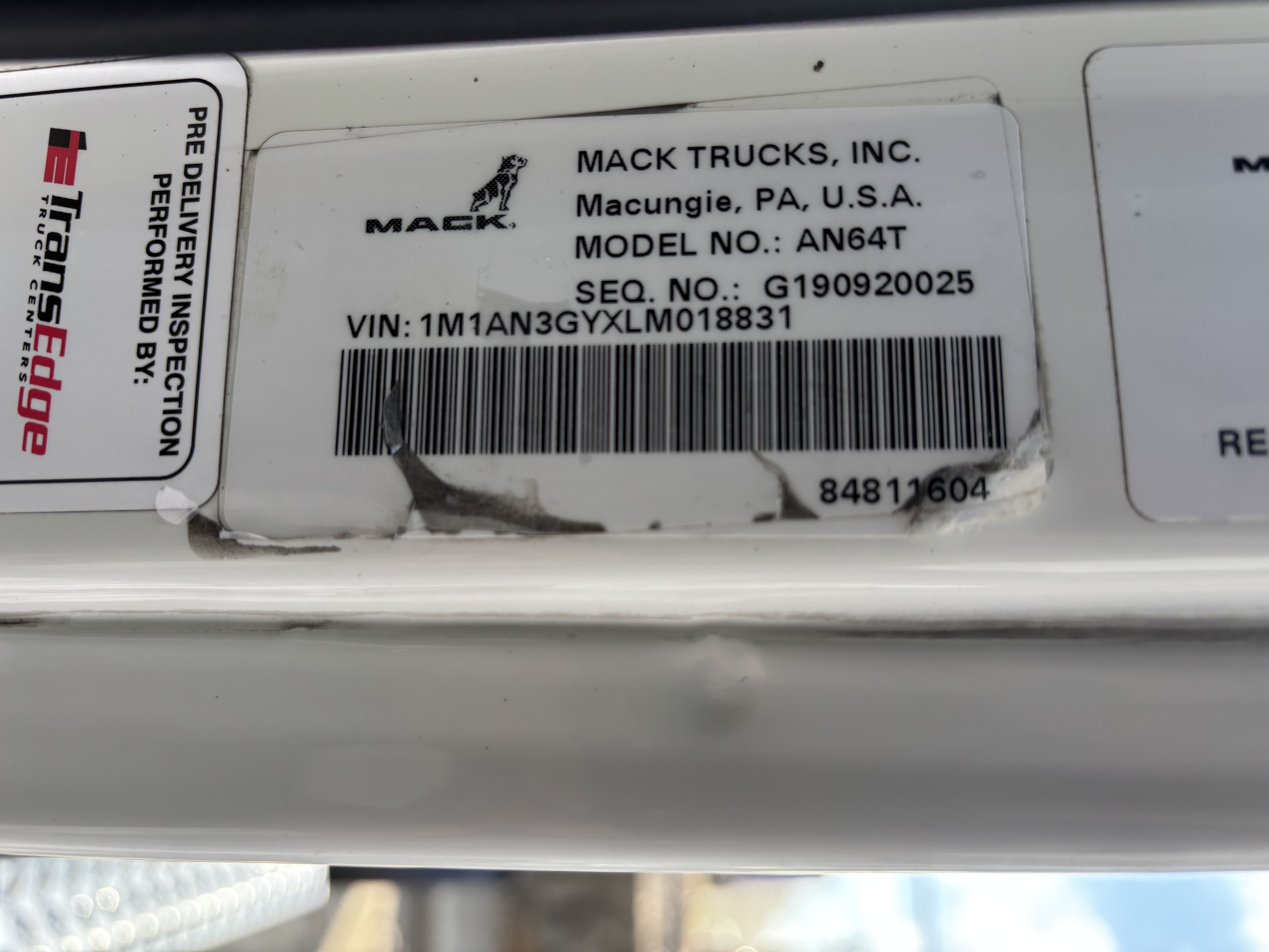 2020 Mack - image 26