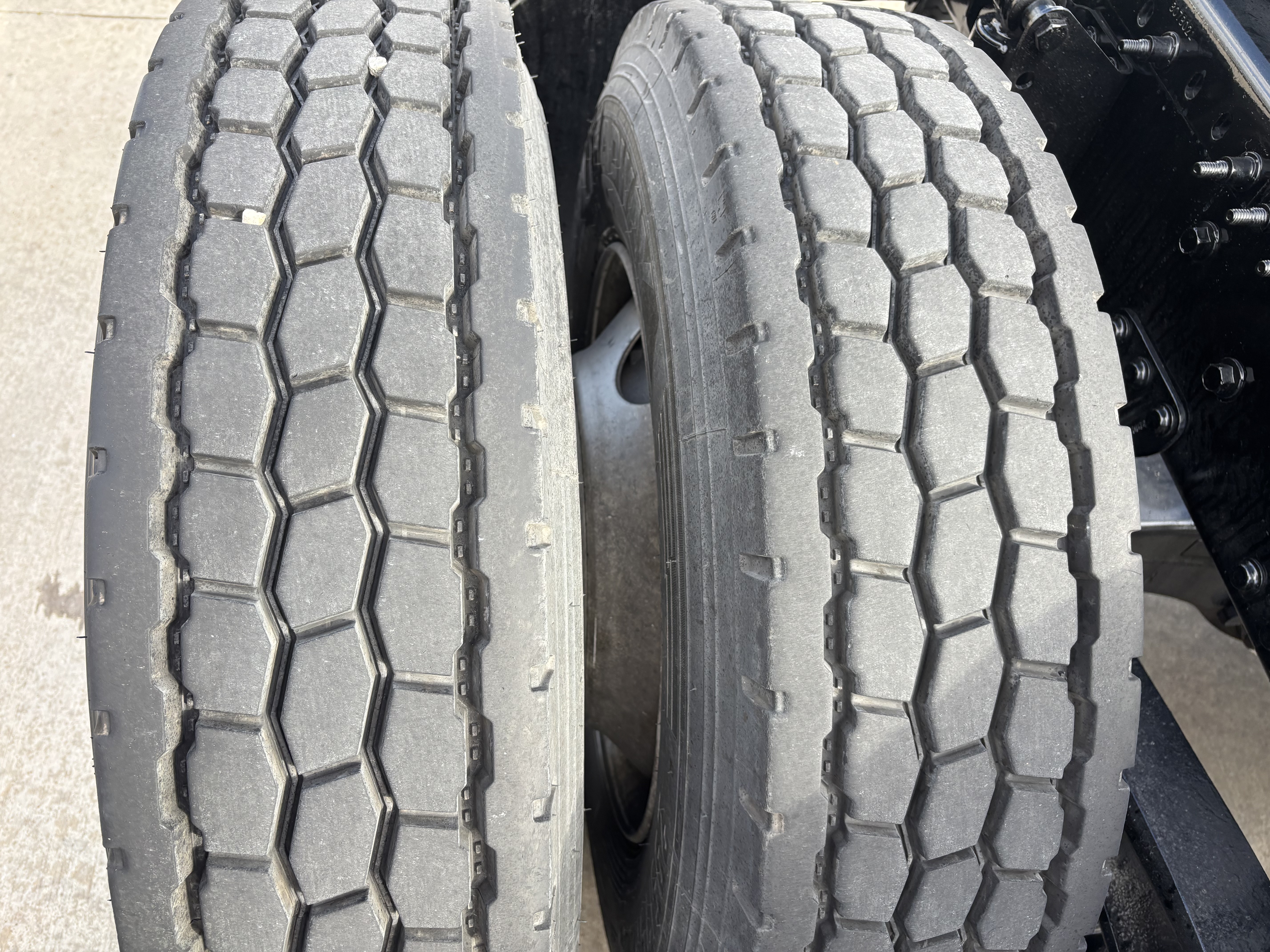 2020 Mack - image 13