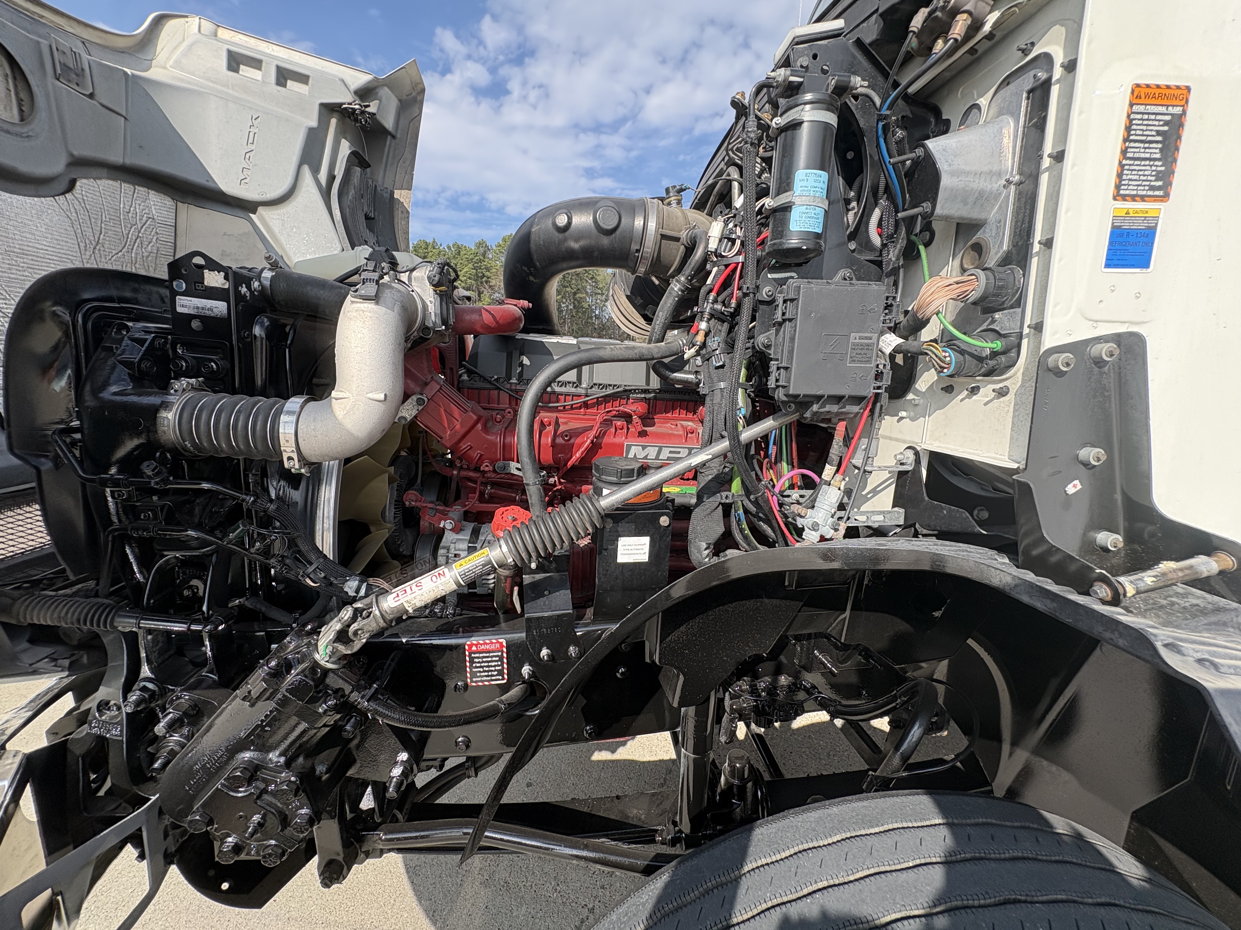 2020 Mack - image 15