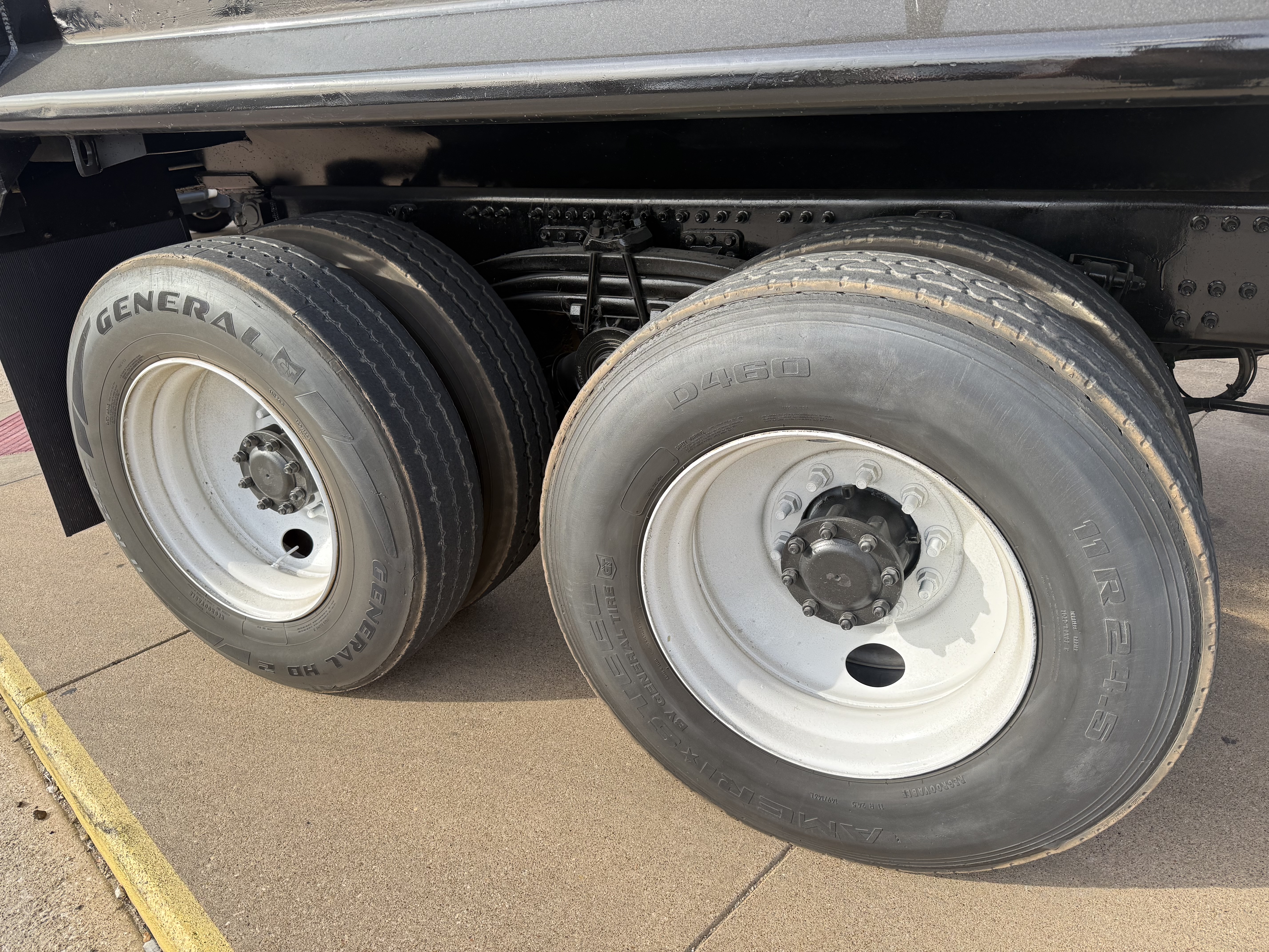 2020 Mack - image 22