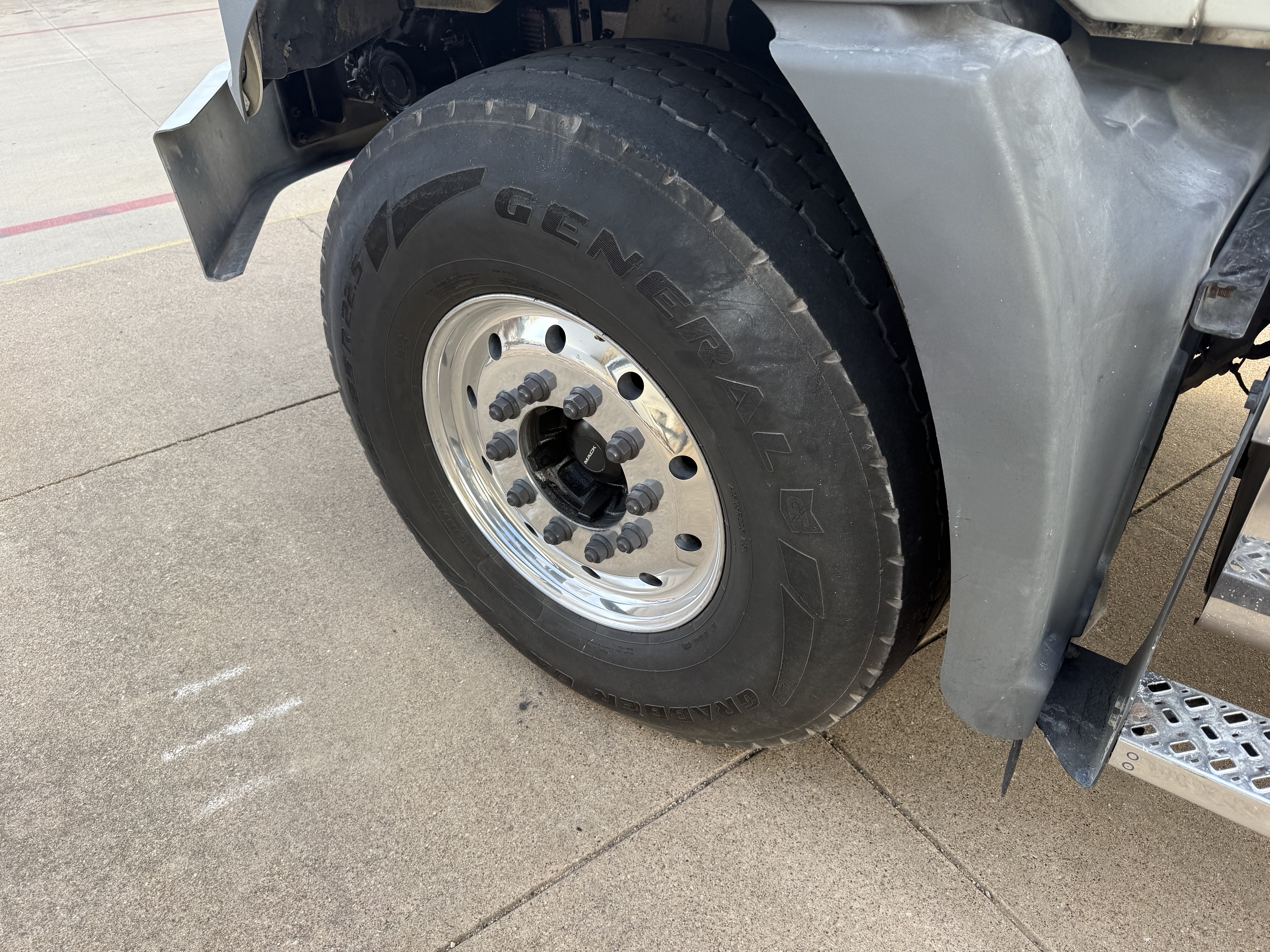 2020 Mack - image 21