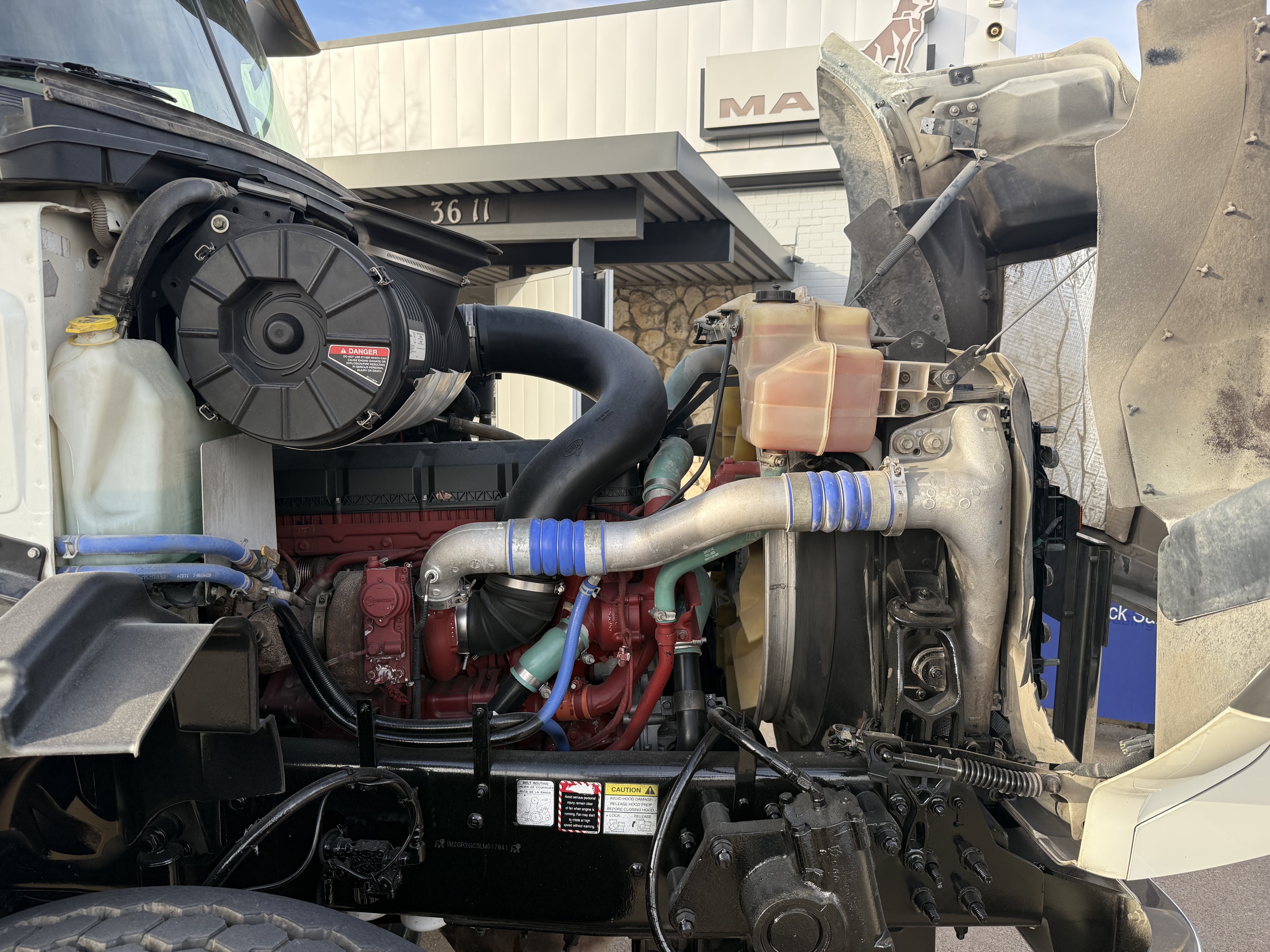 2020 Mack - image 27