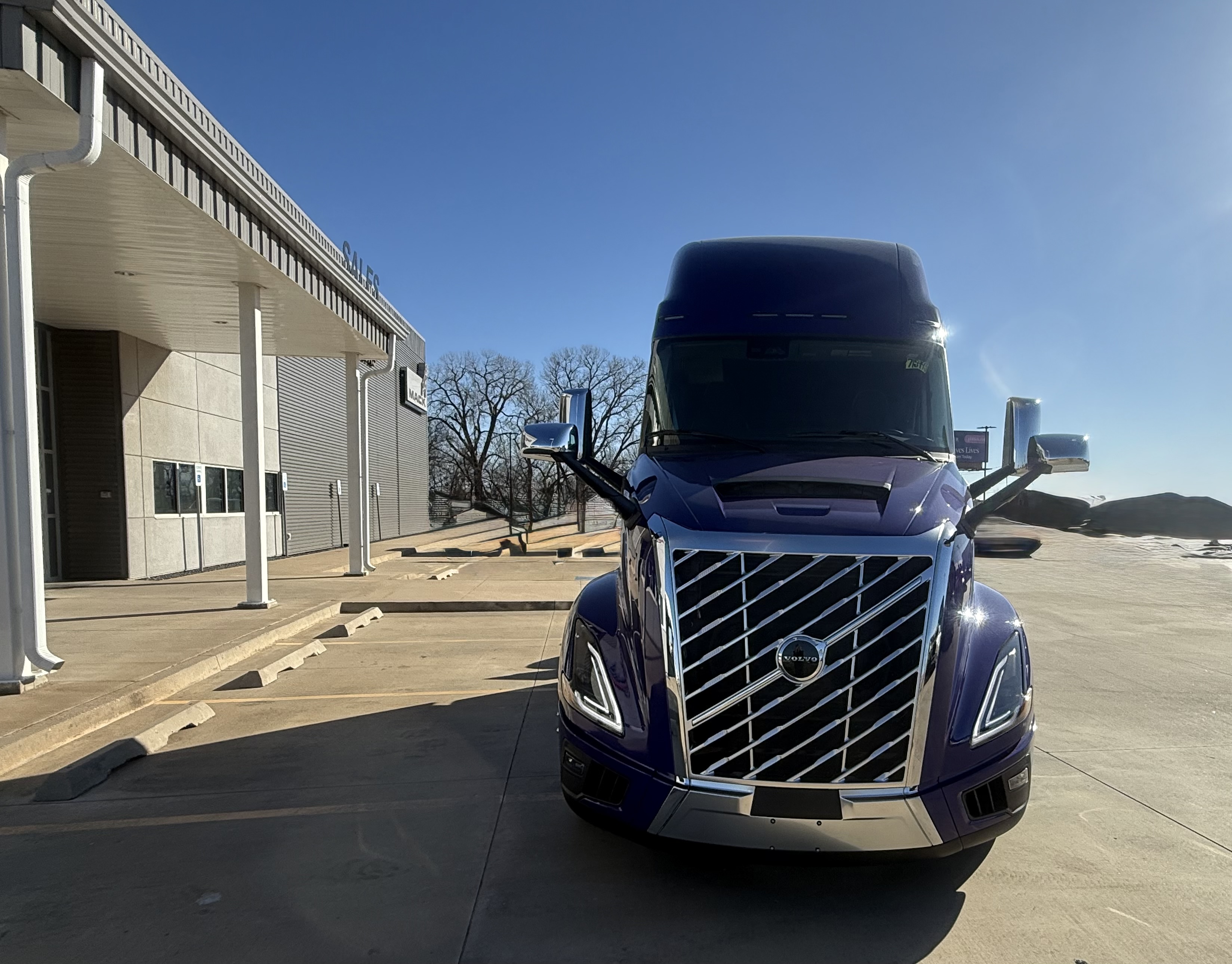 2026 Volvo - image 2