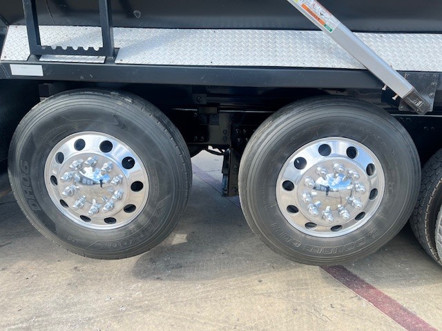 2018 Mack - image 15