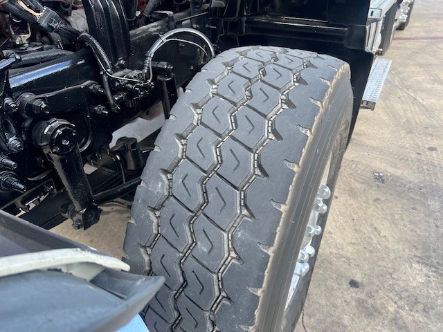 2018 Mack - image 17