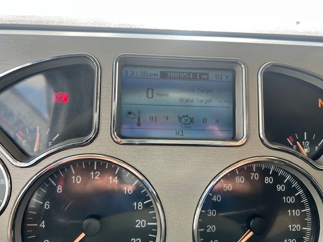 2018 Mack - image 20