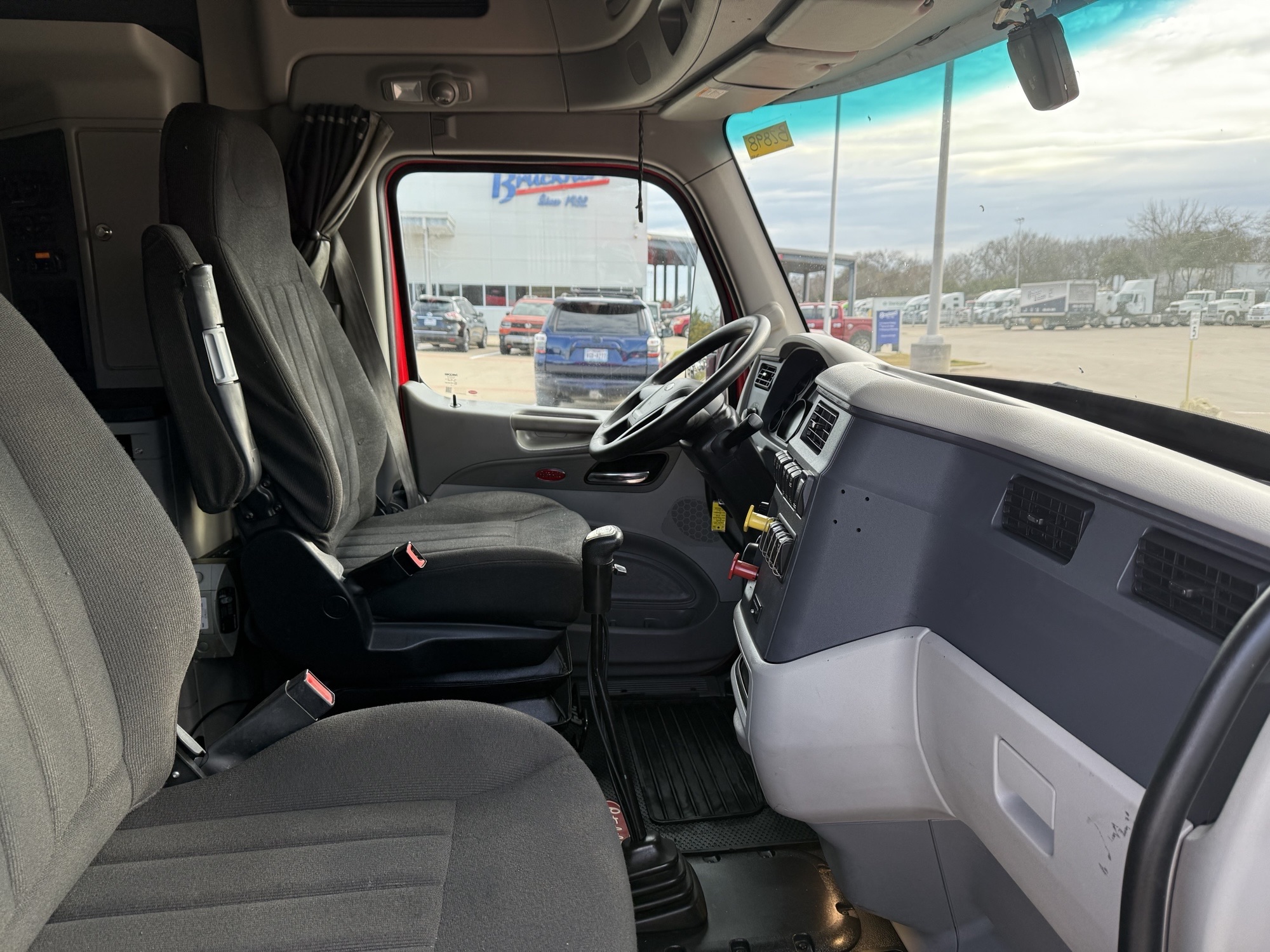 2022 Peterbilt 579 - image 19