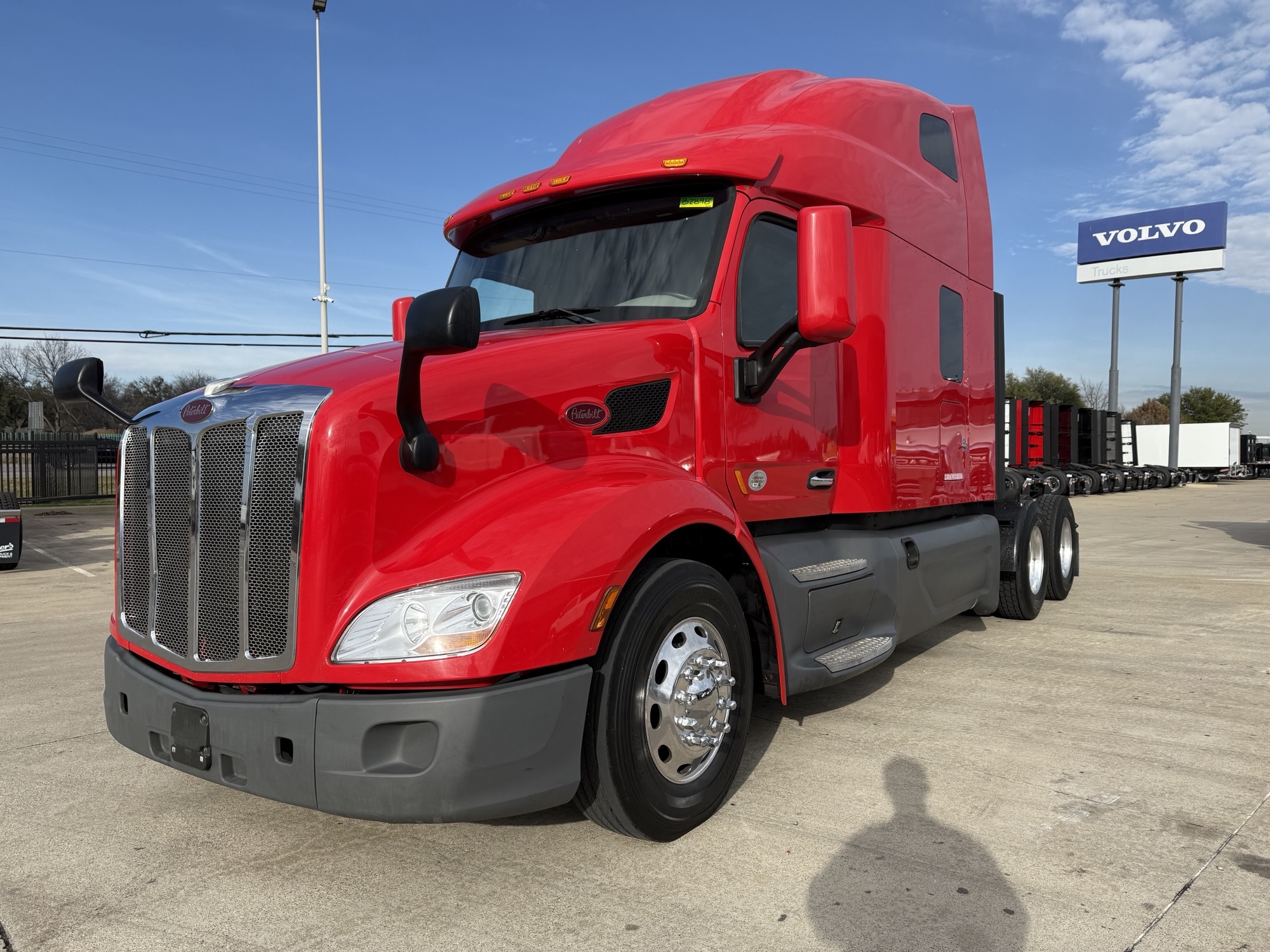 2022 Peterbilt 579 - image 1