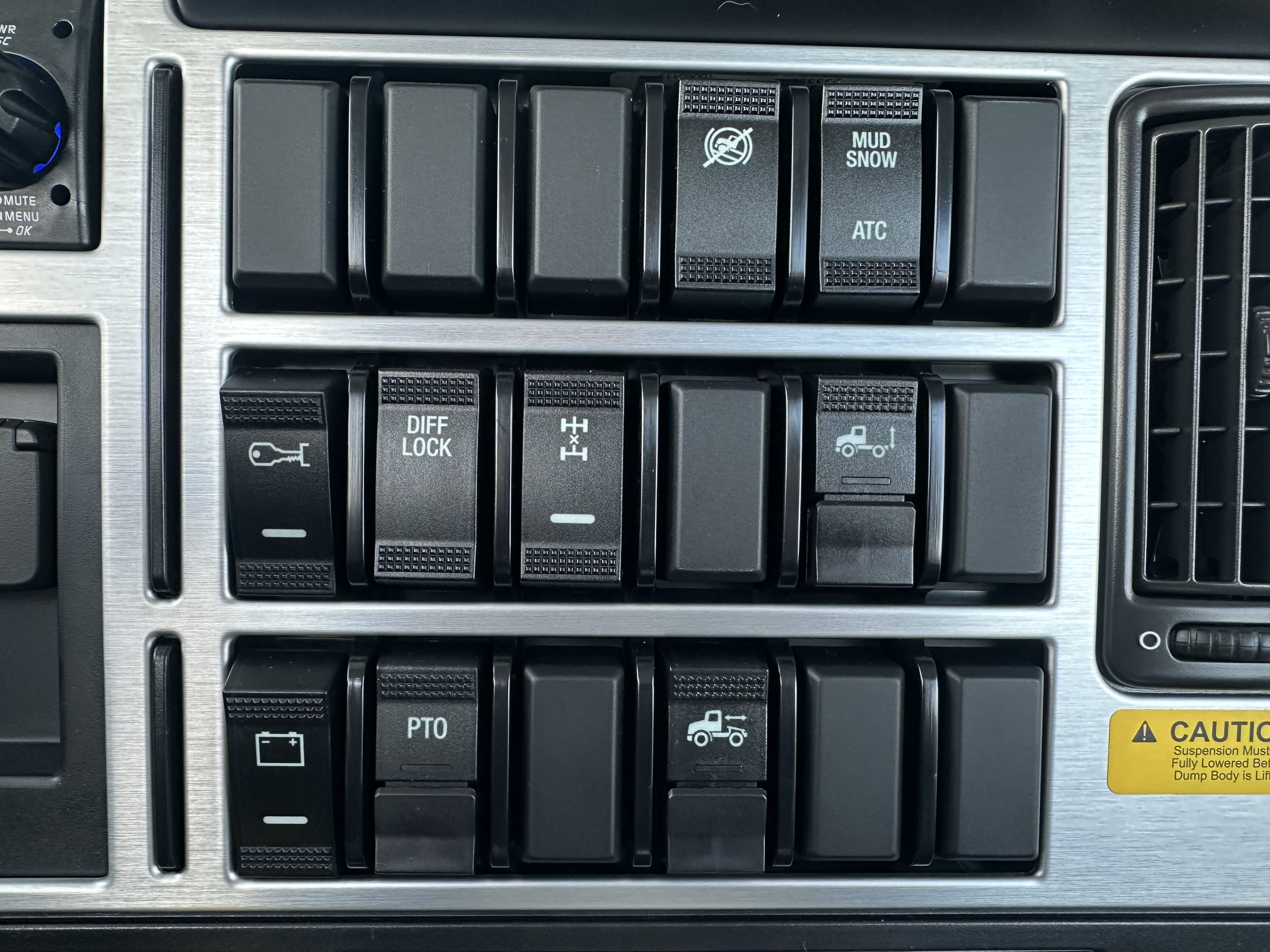 2026 Mack - image 13