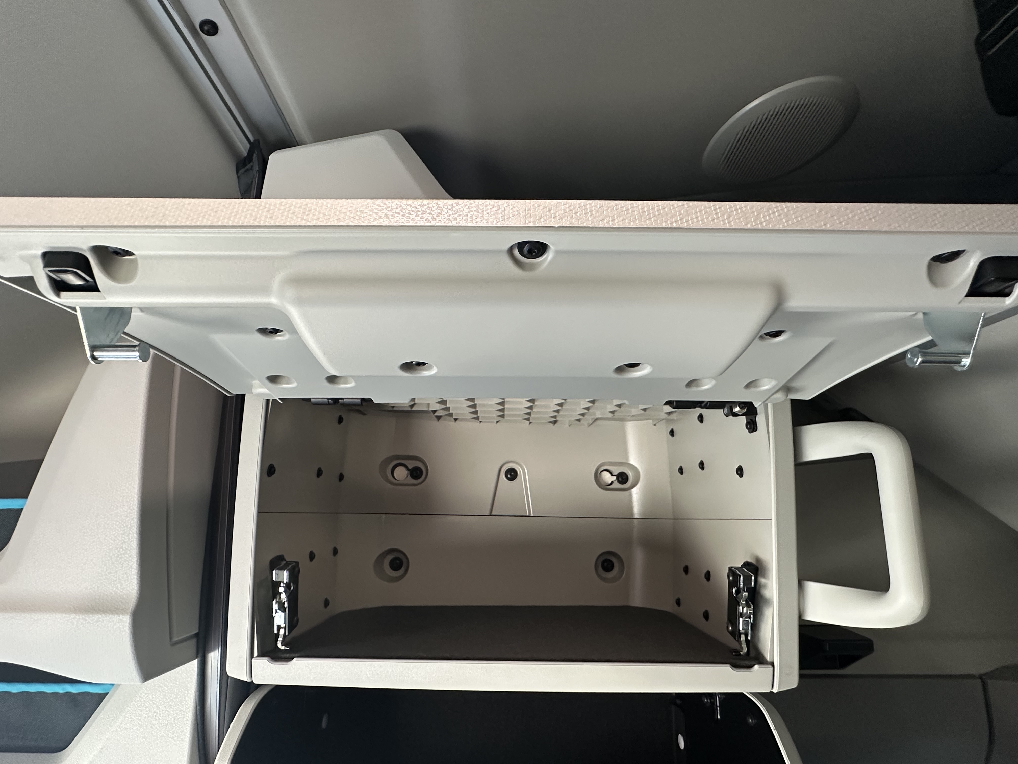 2026 Volvo - image 35