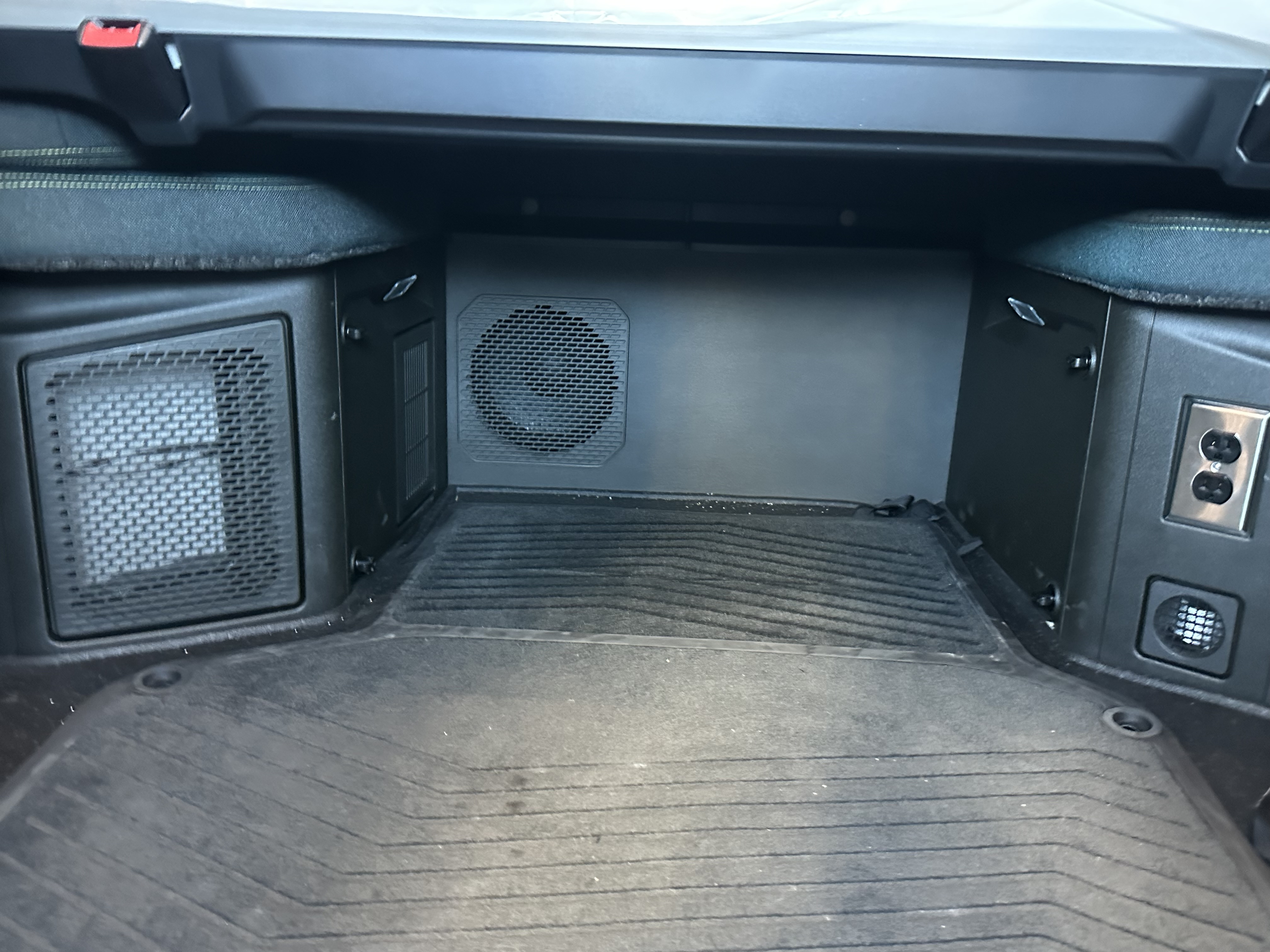 2026 Volvo - image 42