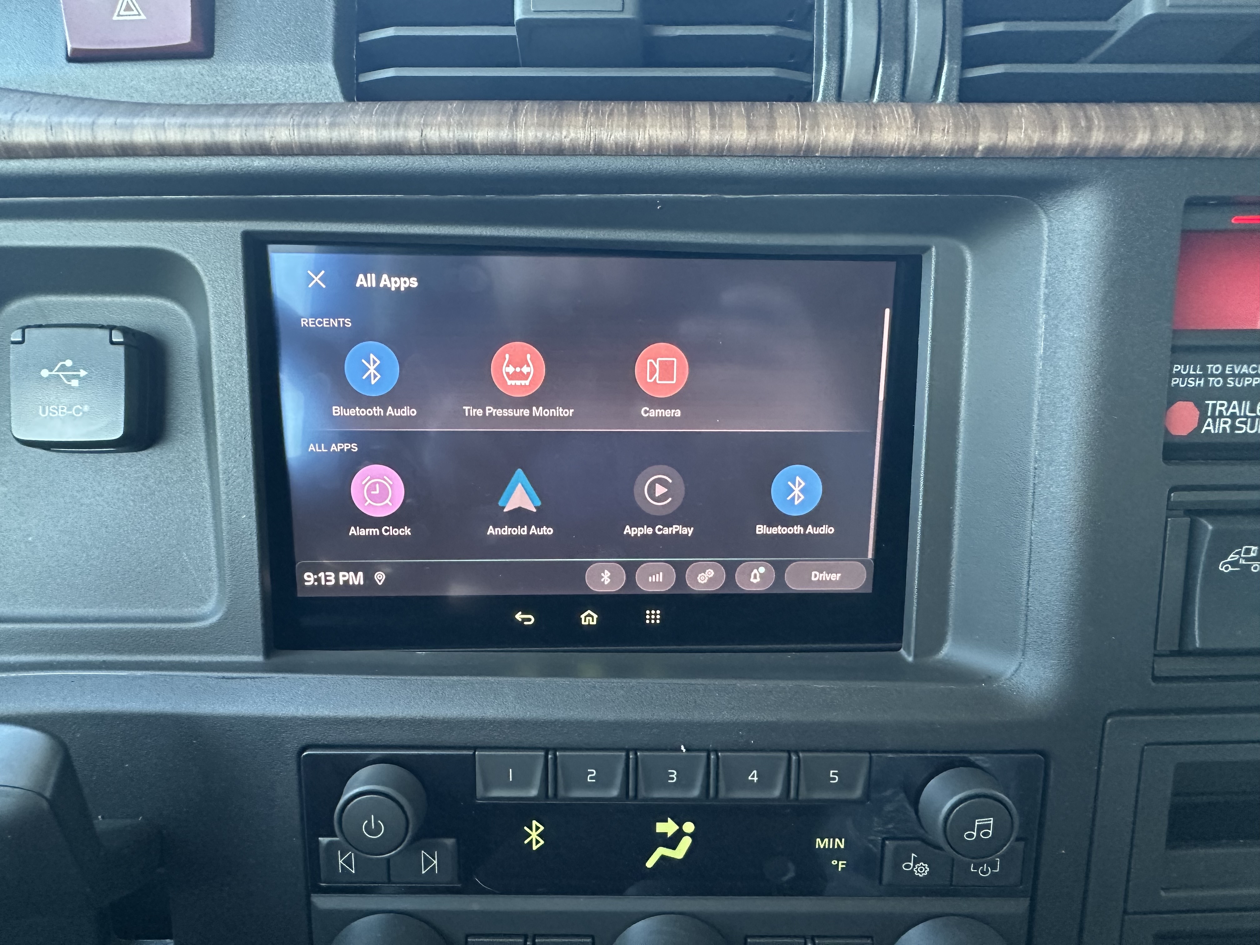 2026 Volvo - image 20