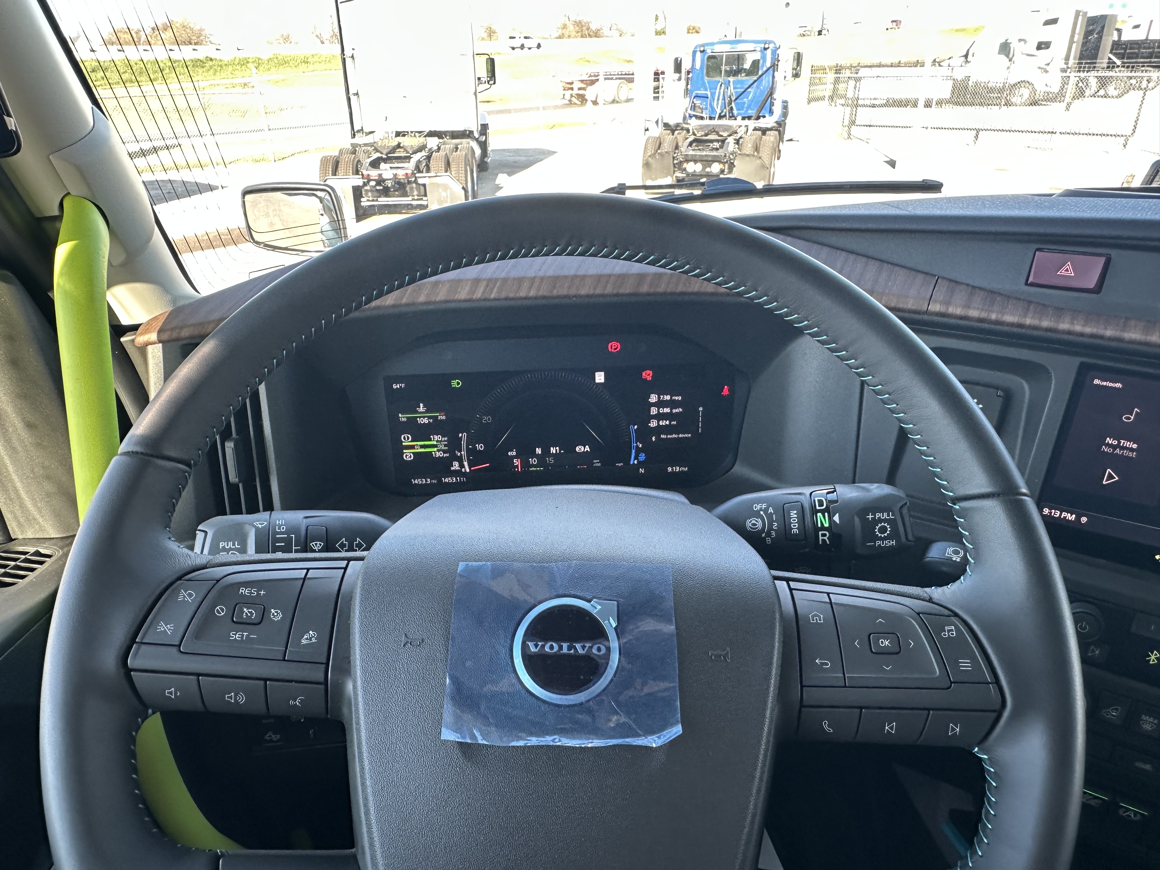 2026 Volvo - image 21