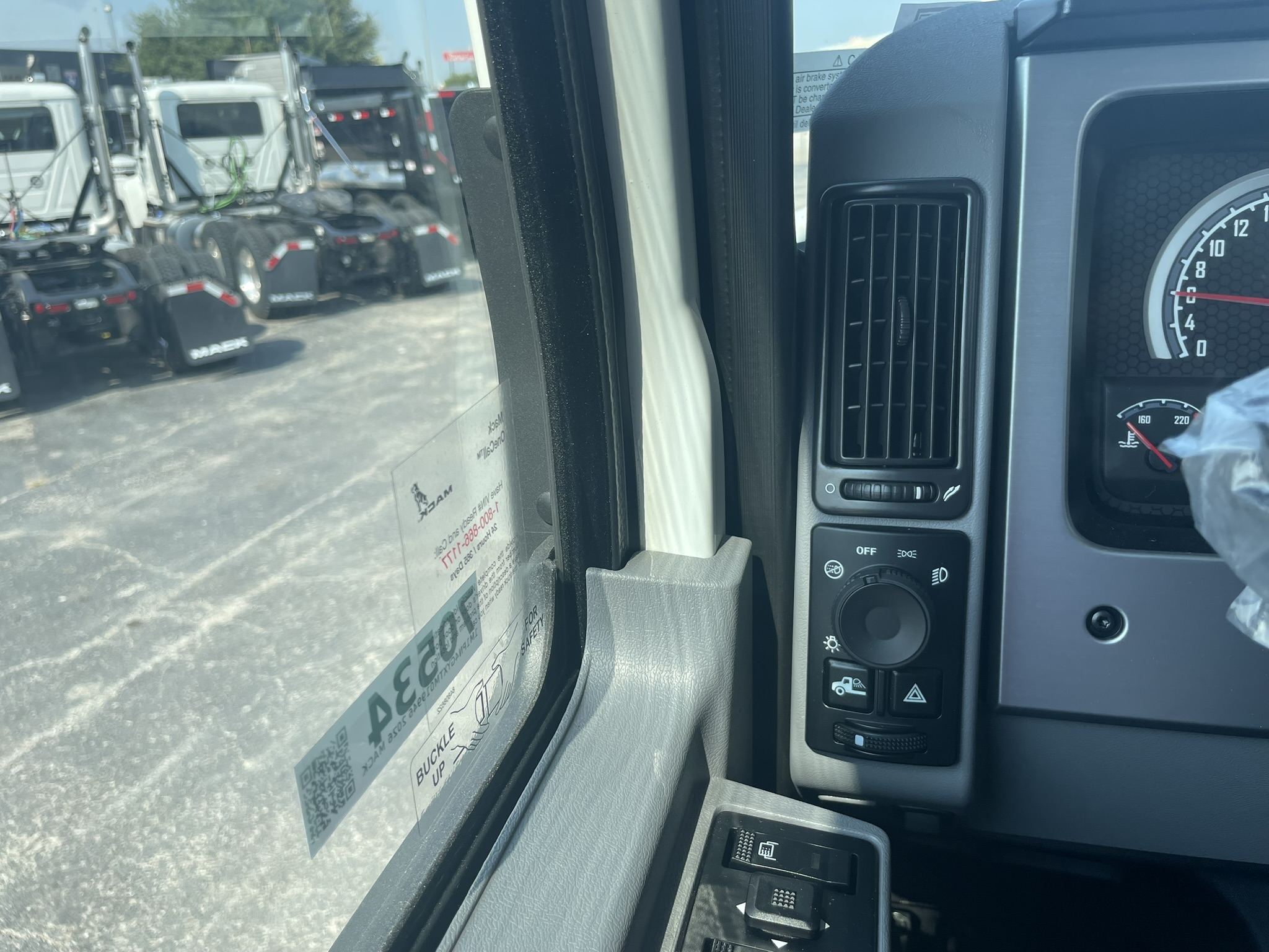 2026 Mack - image 19