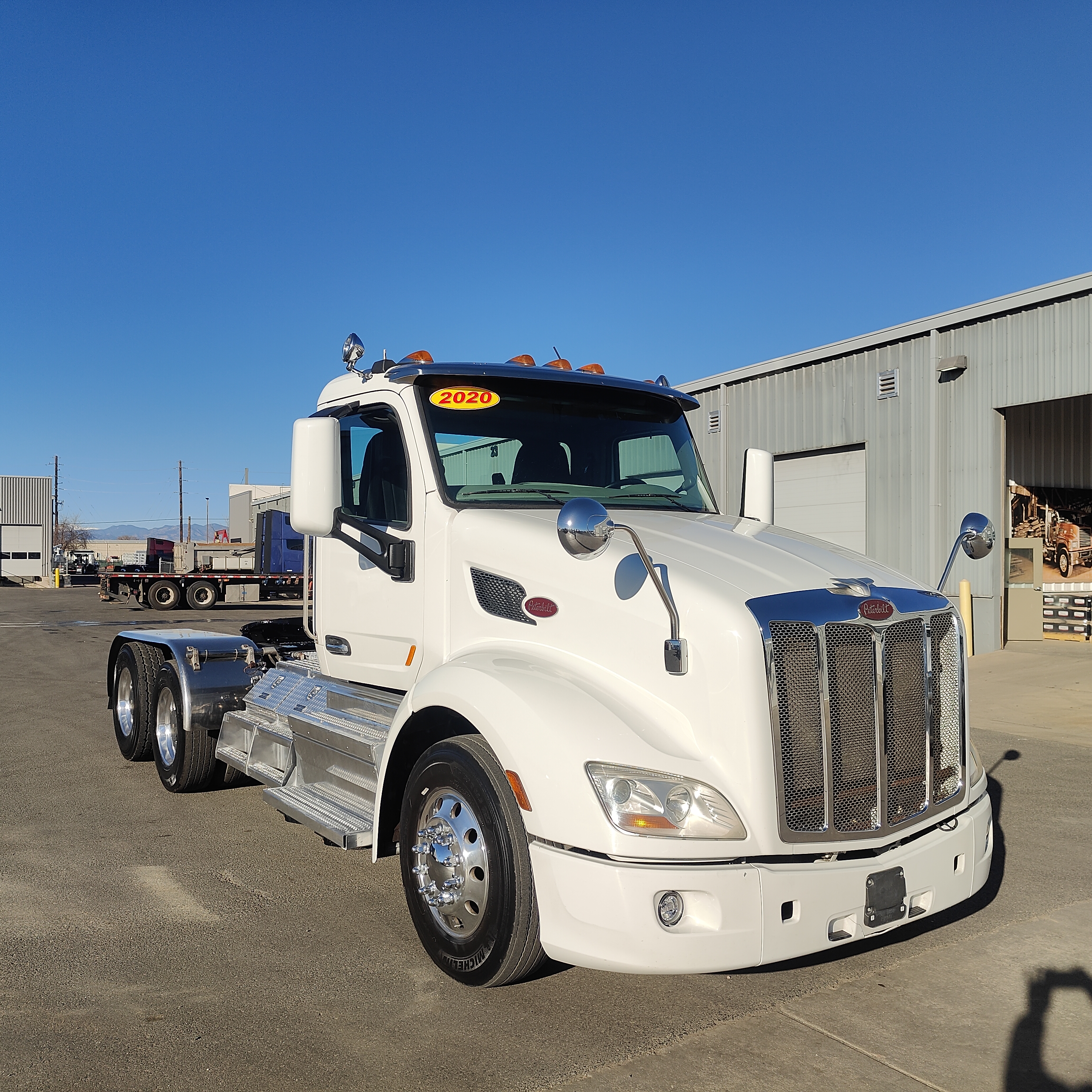 2020 Peterbilt 579 - image 7