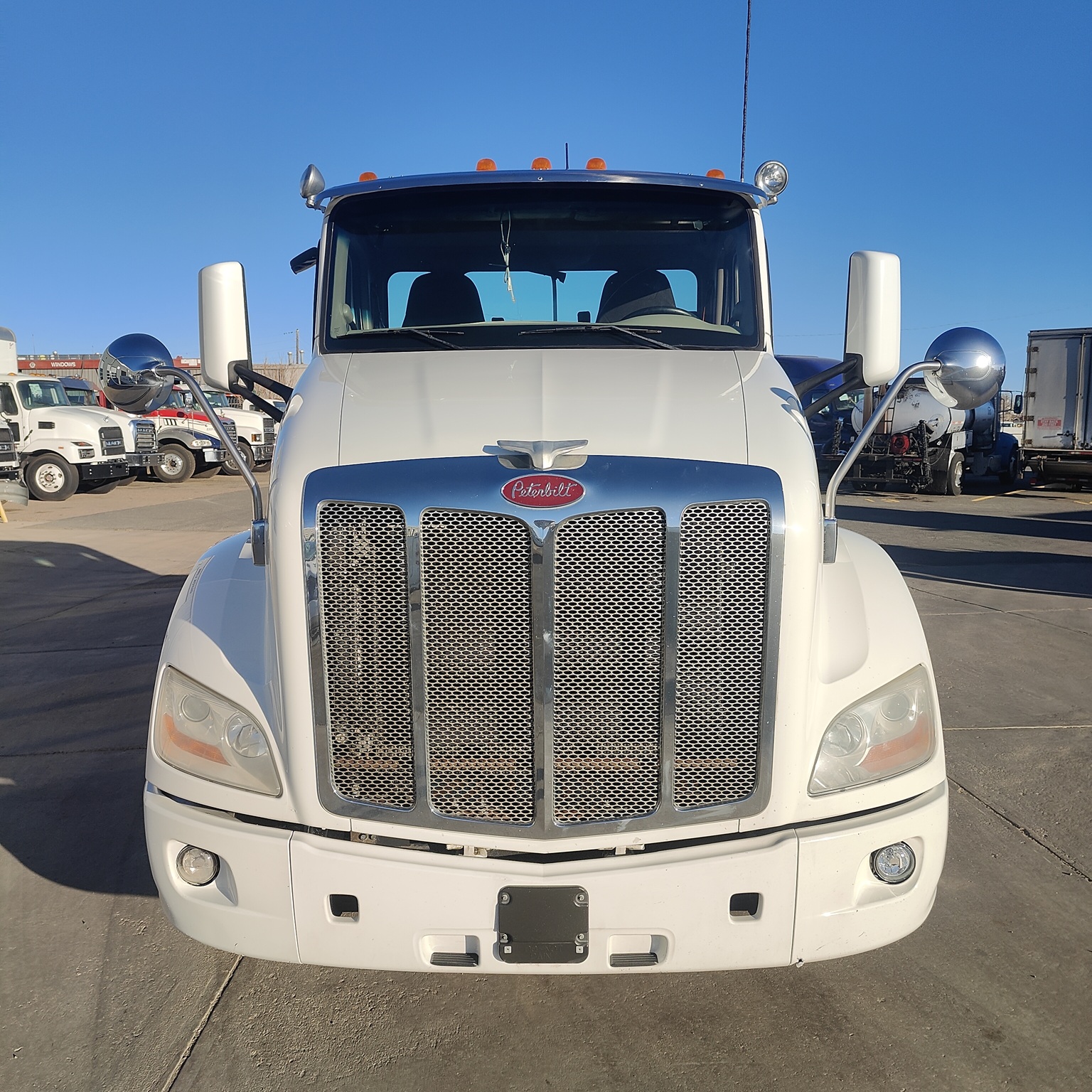 2020 Peterbilt 579 - image 8