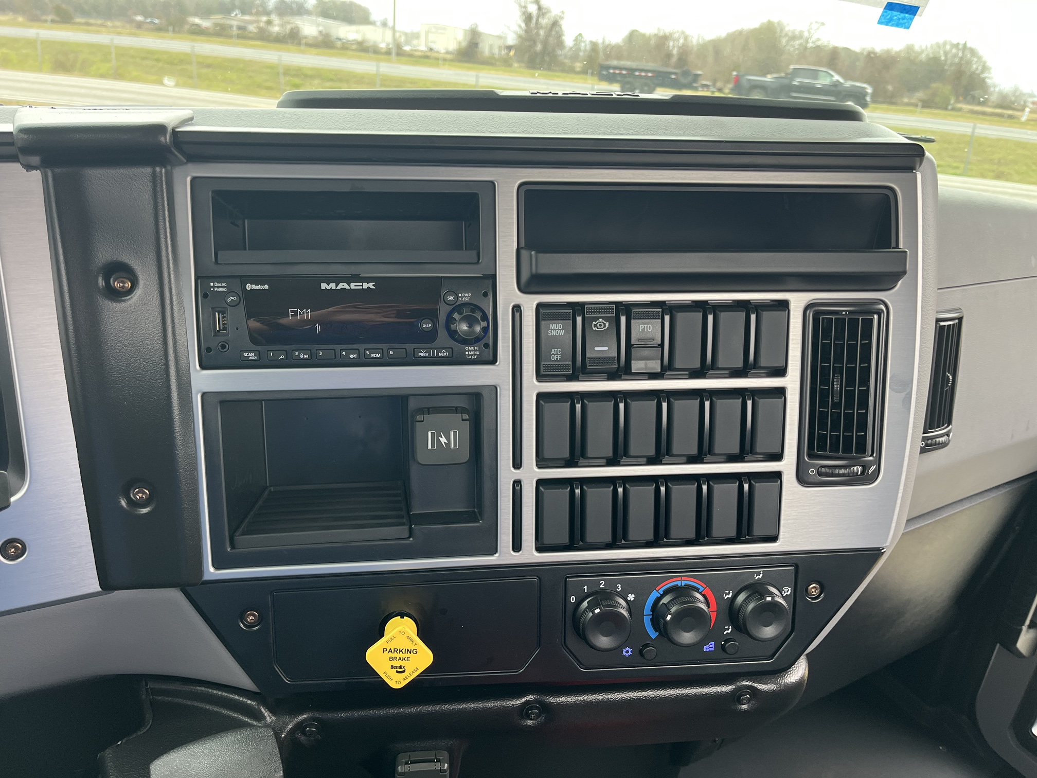 2026 Mack - image 13