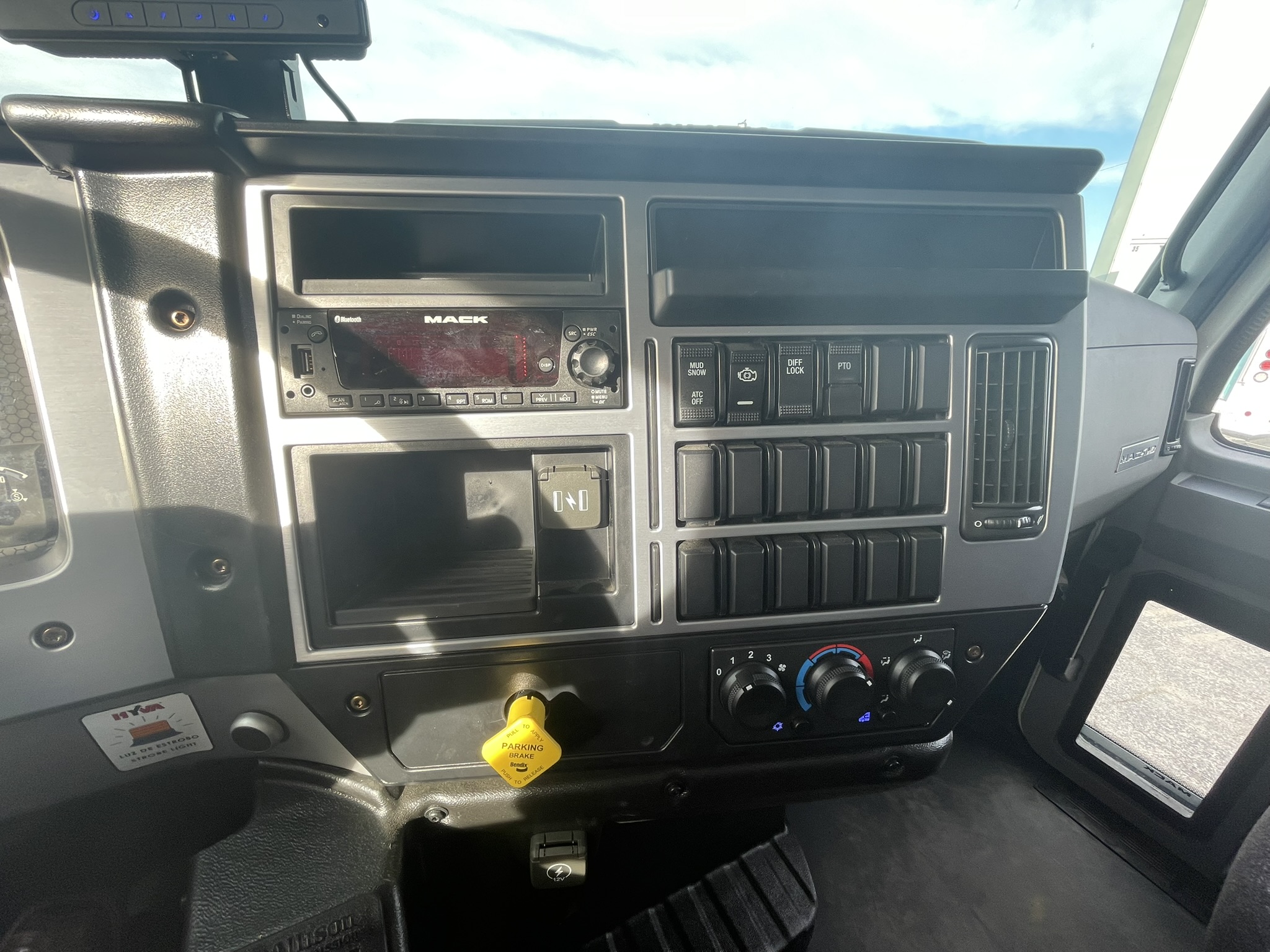 2026 Mack - image 15